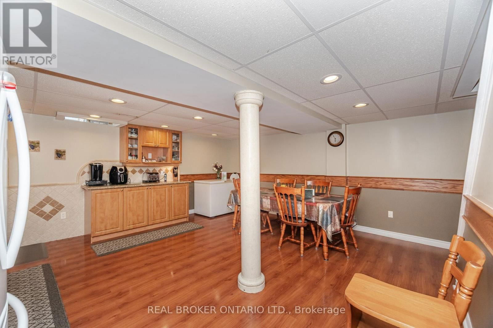 28 LACEWOOD CRESCENT Image 35
