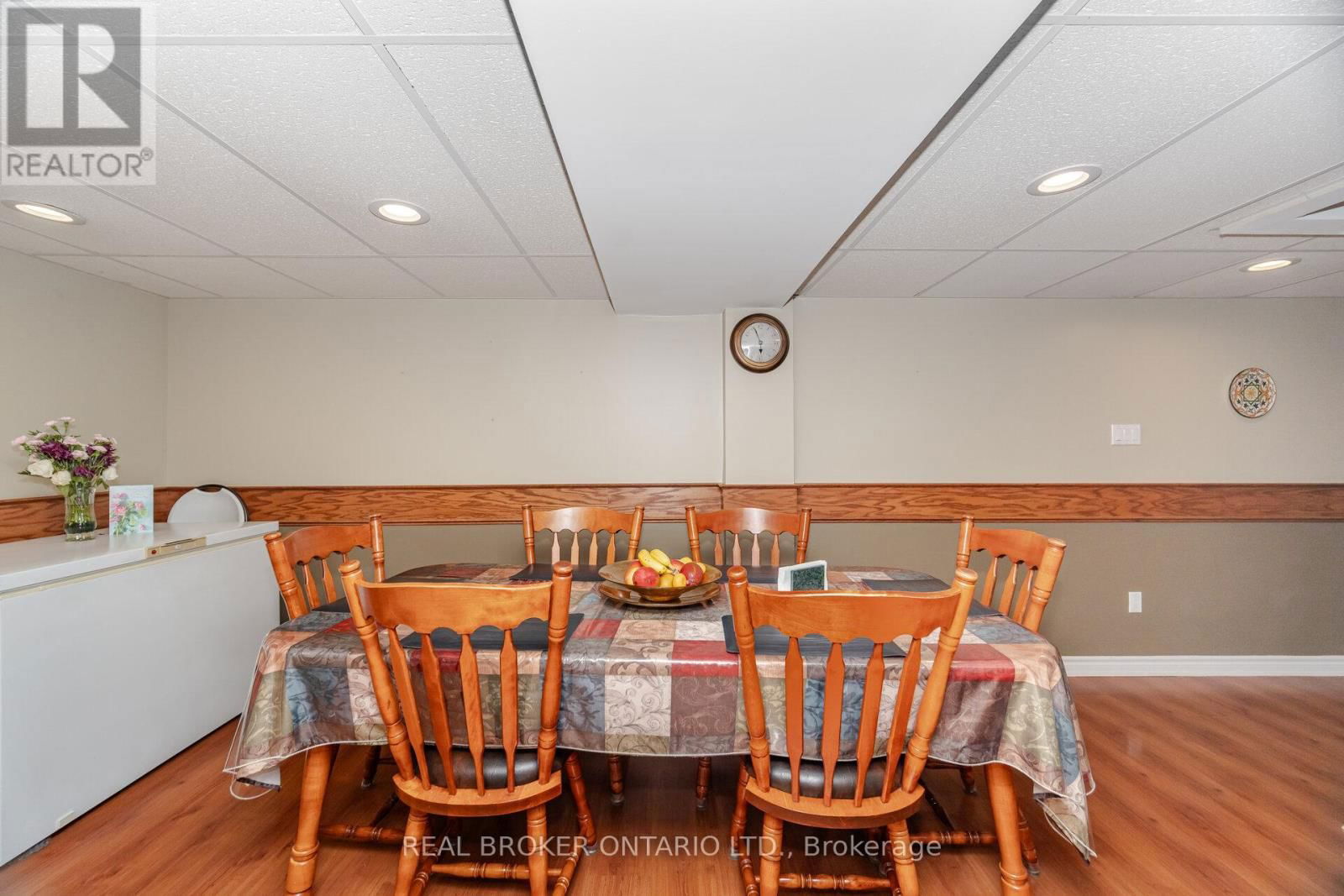 28 LACEWOOD CRESCENT Image 36