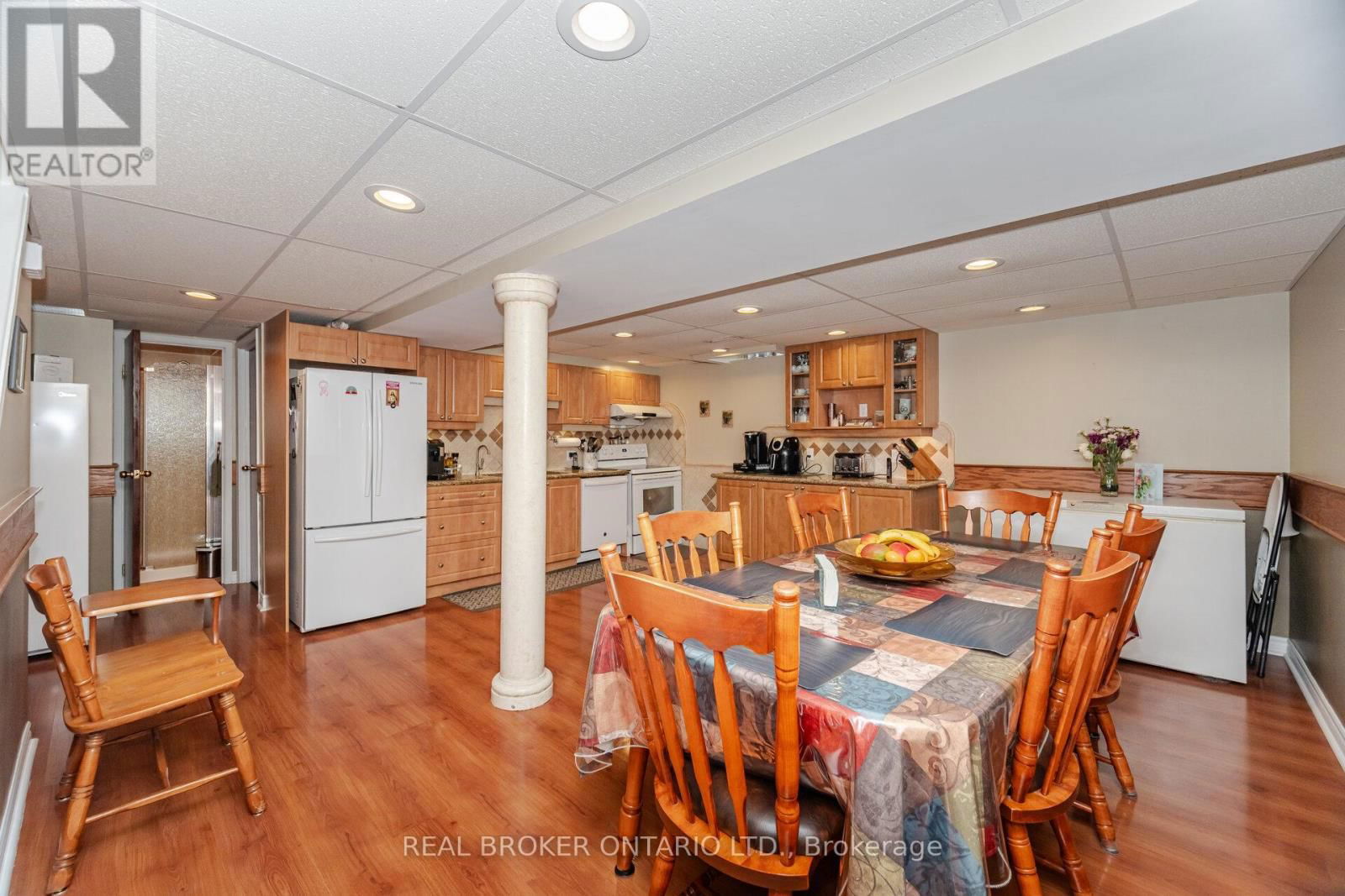28 LACEWOOD CRESCENT Image 37
