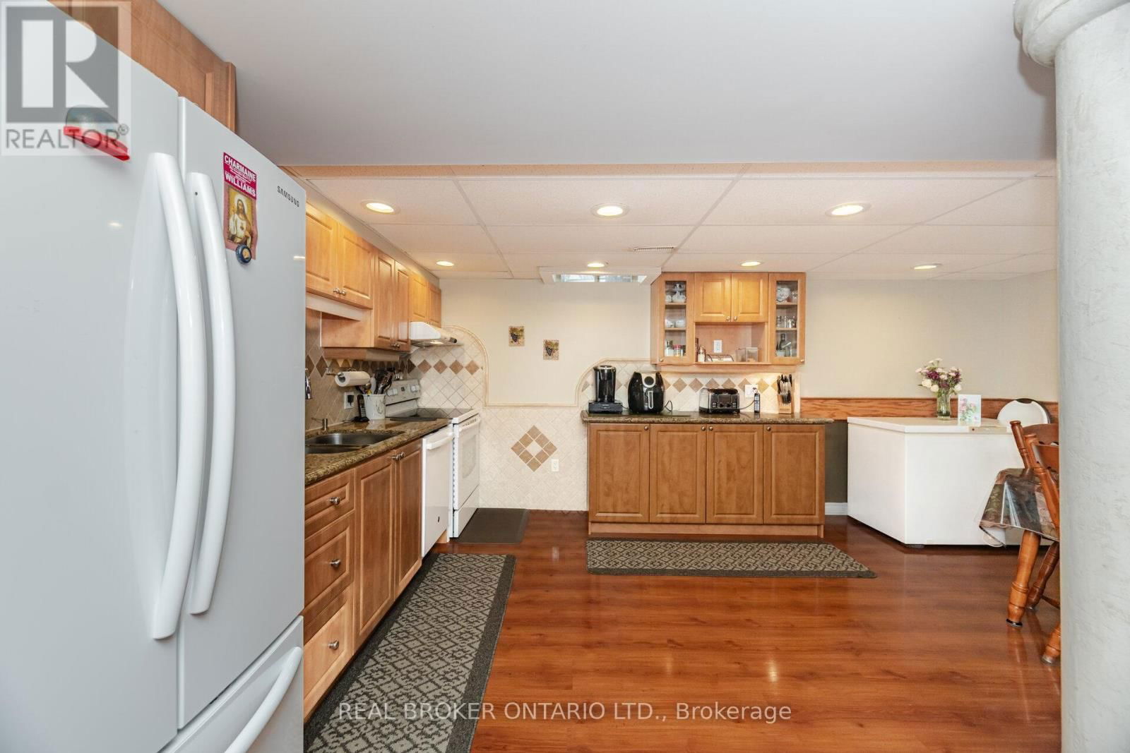 28 LACEWOOD CRESCENT Image 39