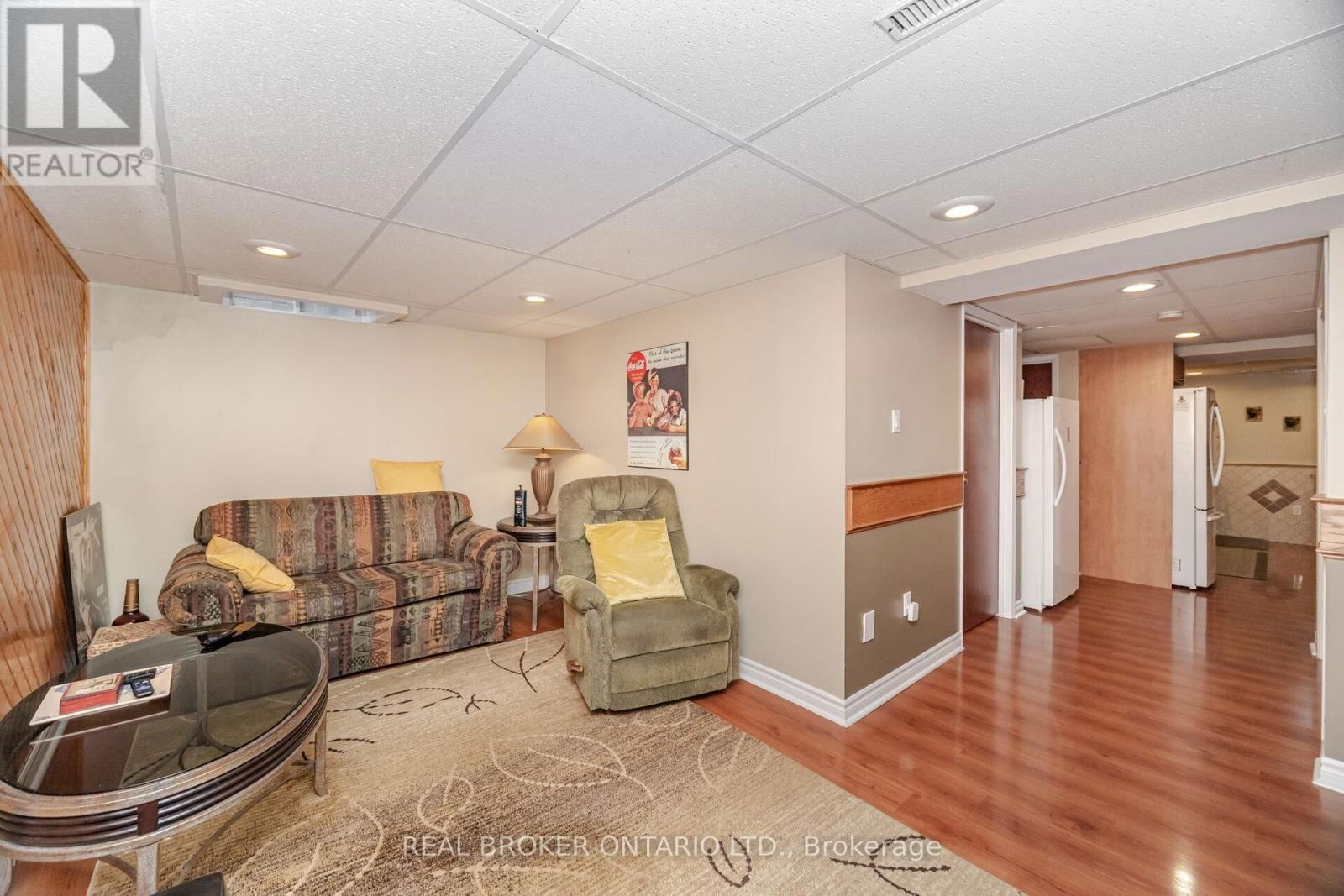 28 LACEWOOD CRESCENT Image 42