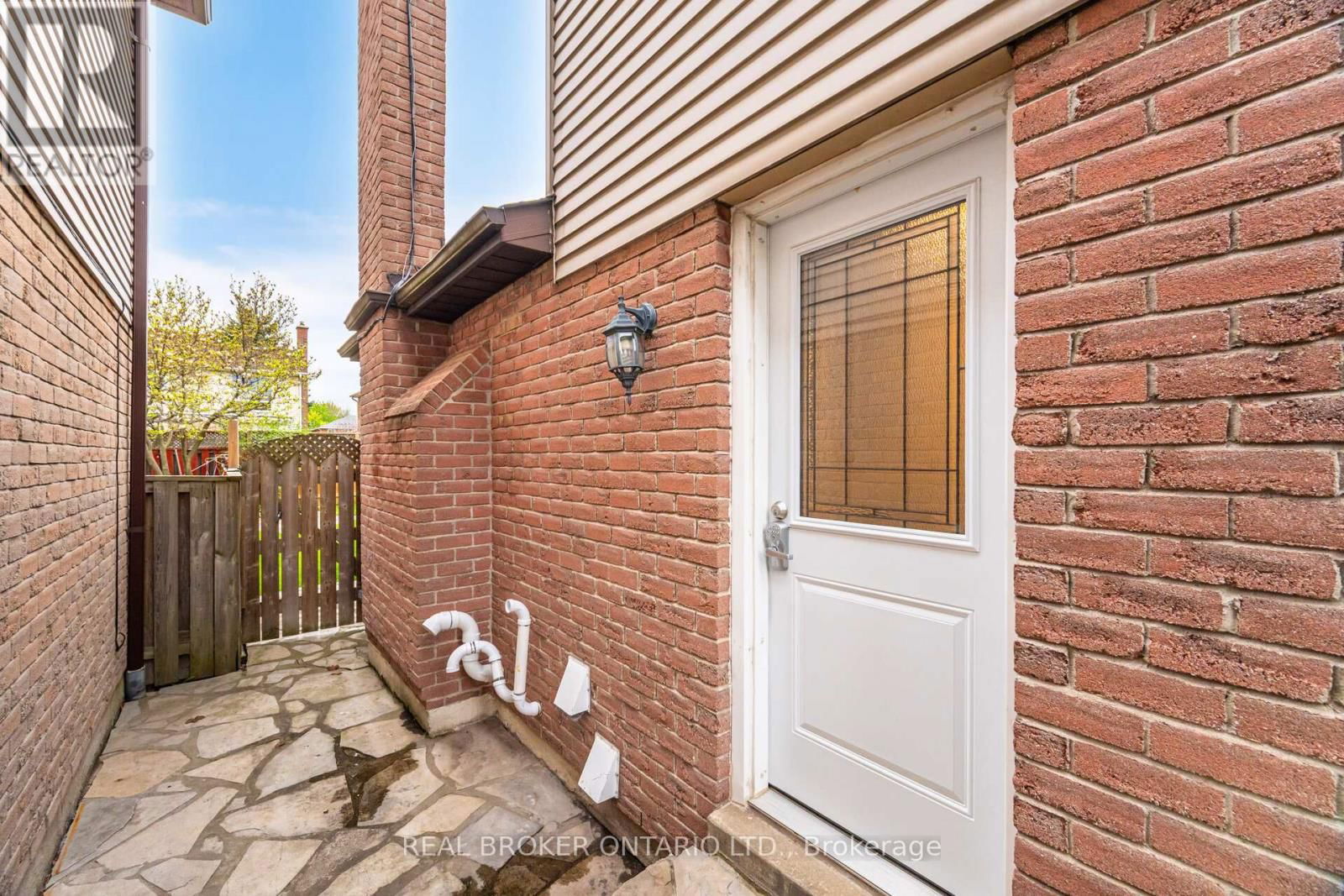 28 LACEWOOD CRESCENT Image 44