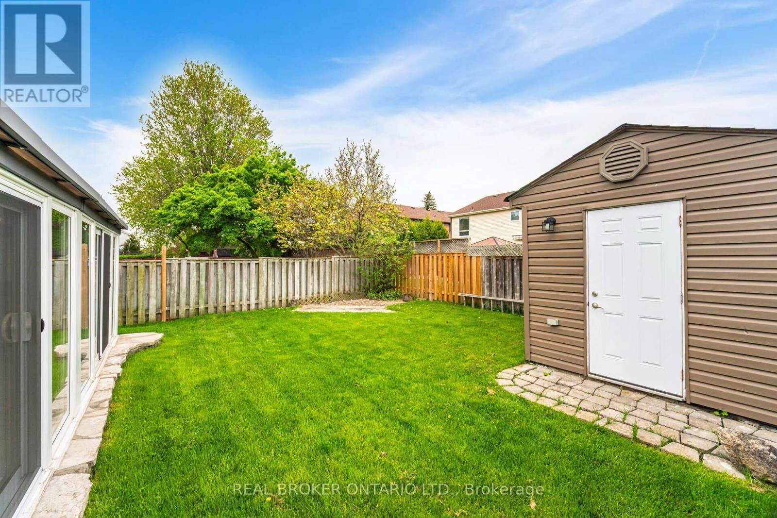 28 LACEWOOD CRESCENT Image 45