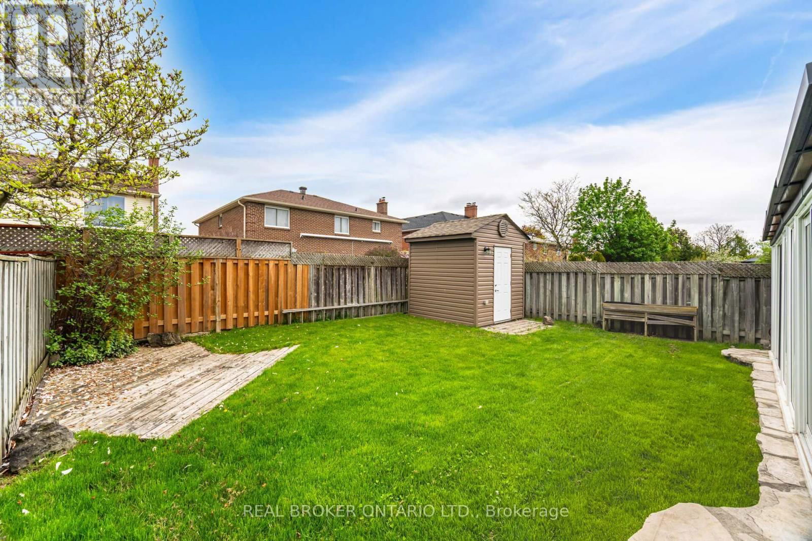 28 LACEWOOD CRESCENT Image 46