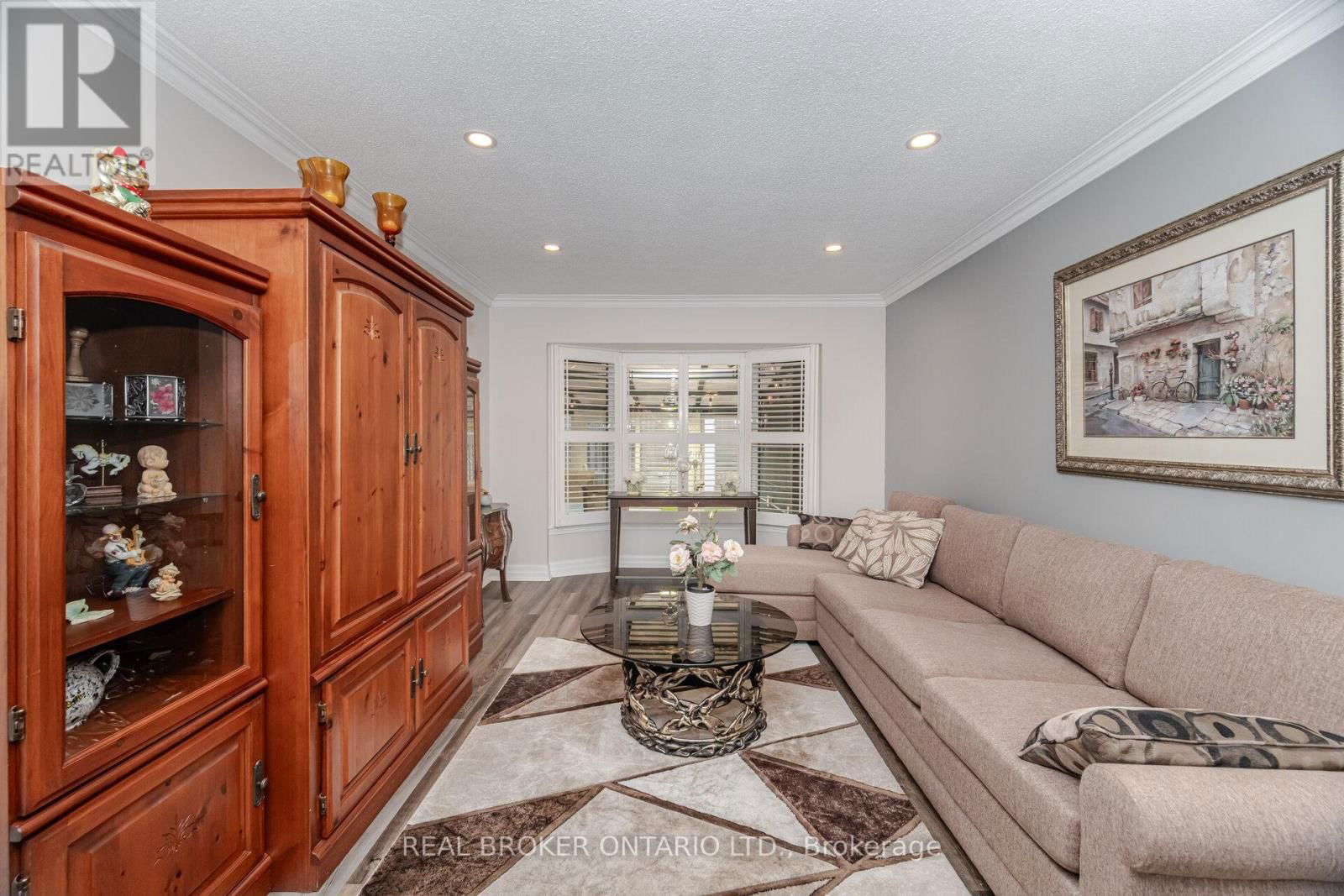 28 LACEWOOD CRESCENT Image 7