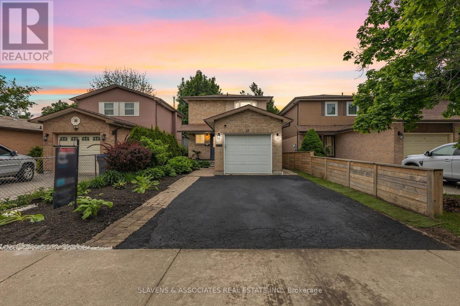 37 VODDEN STREET WEST Image 1