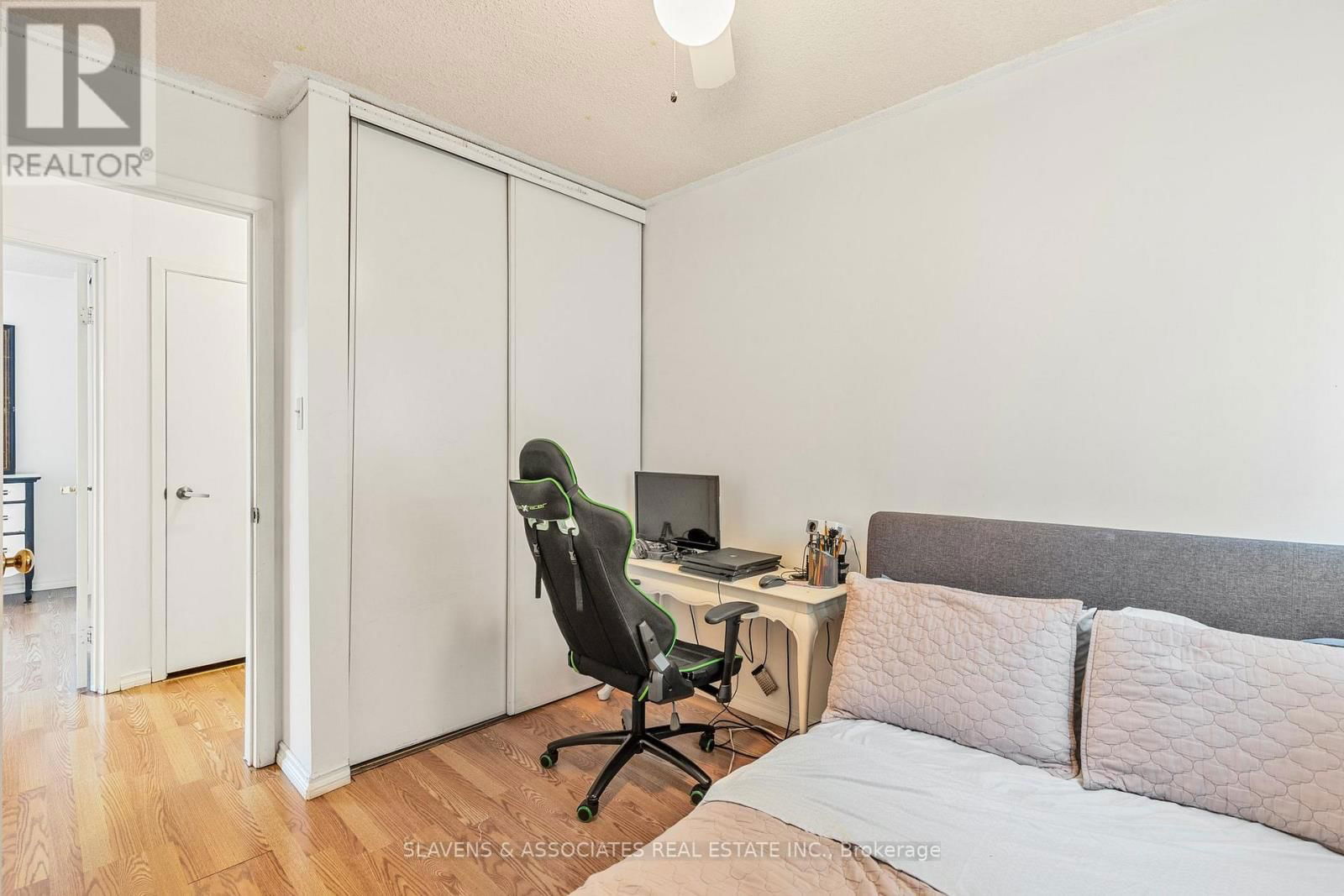 37 VODDEN STREET WEST Image 25