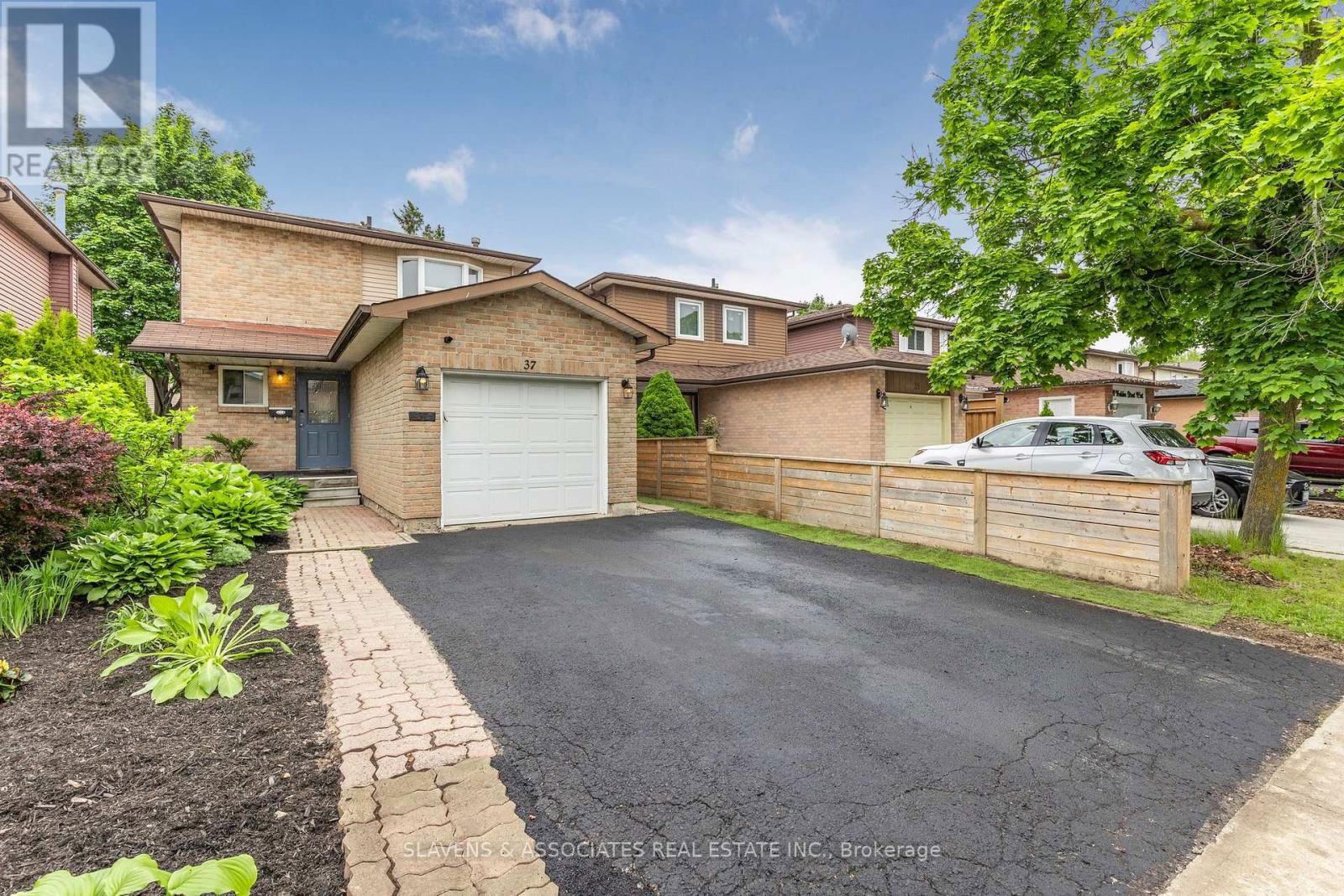 37 VODDEN STREET WEST Image 3