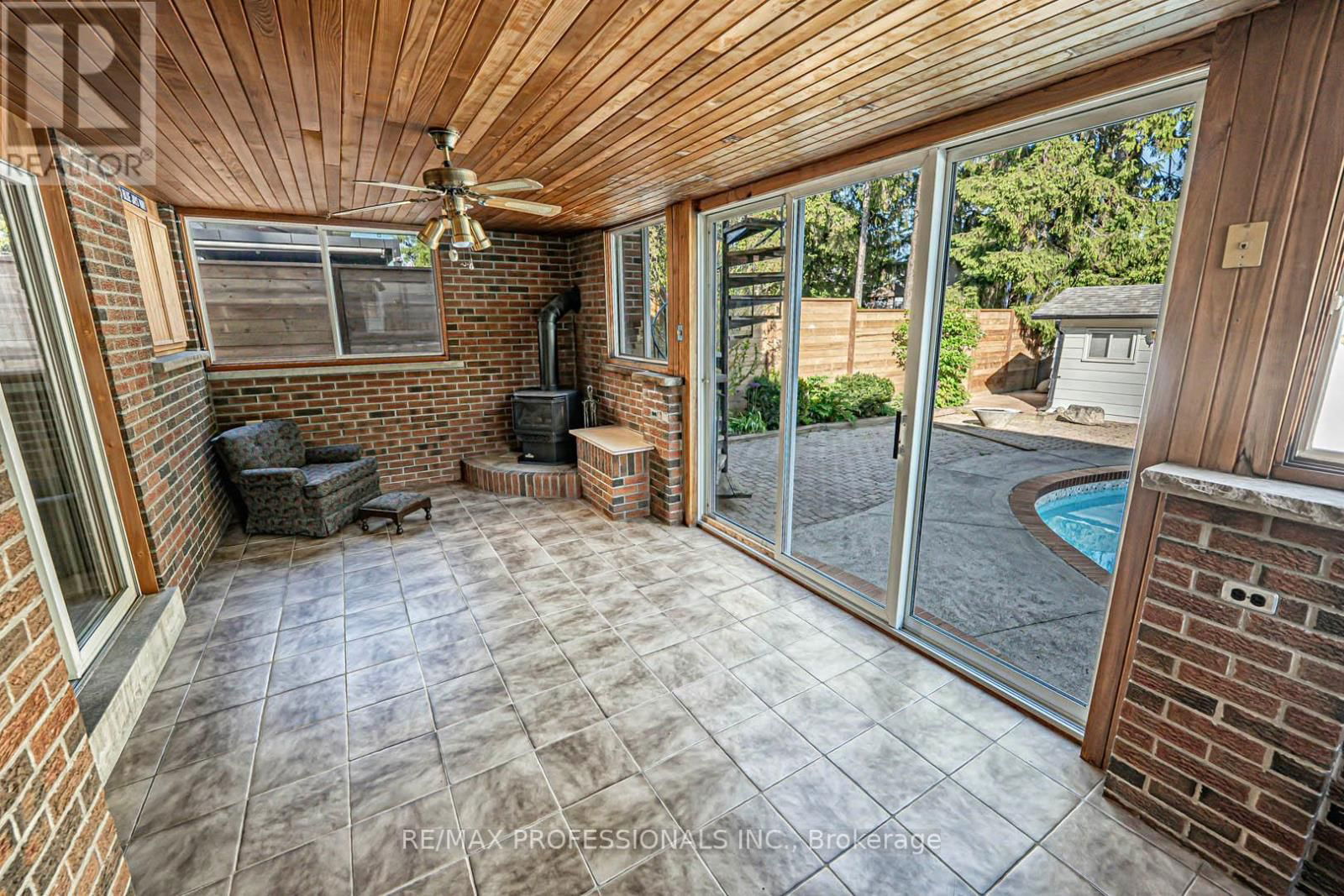 302 LENEL COURT Image 14