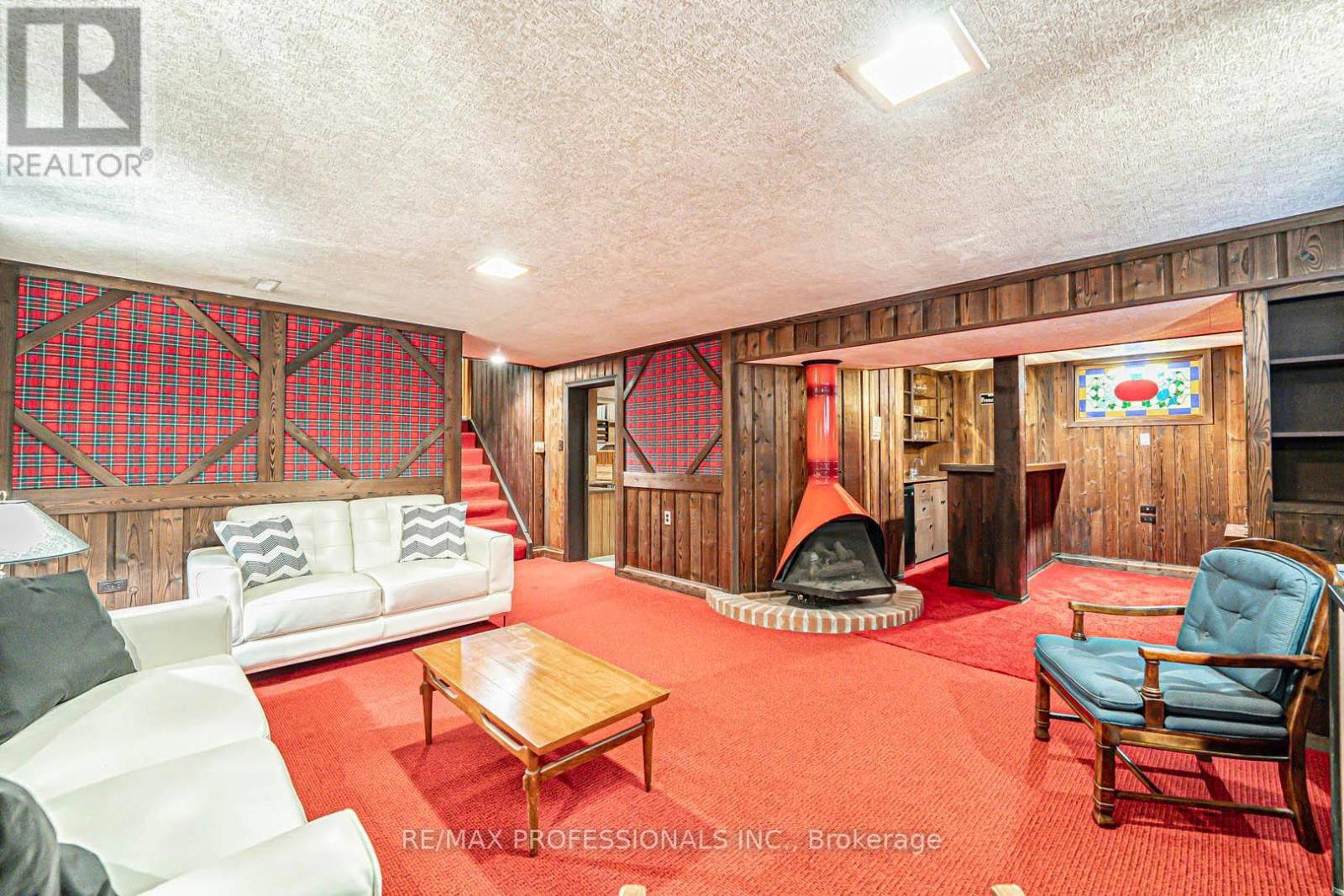 302 LENEL COURT Image 26