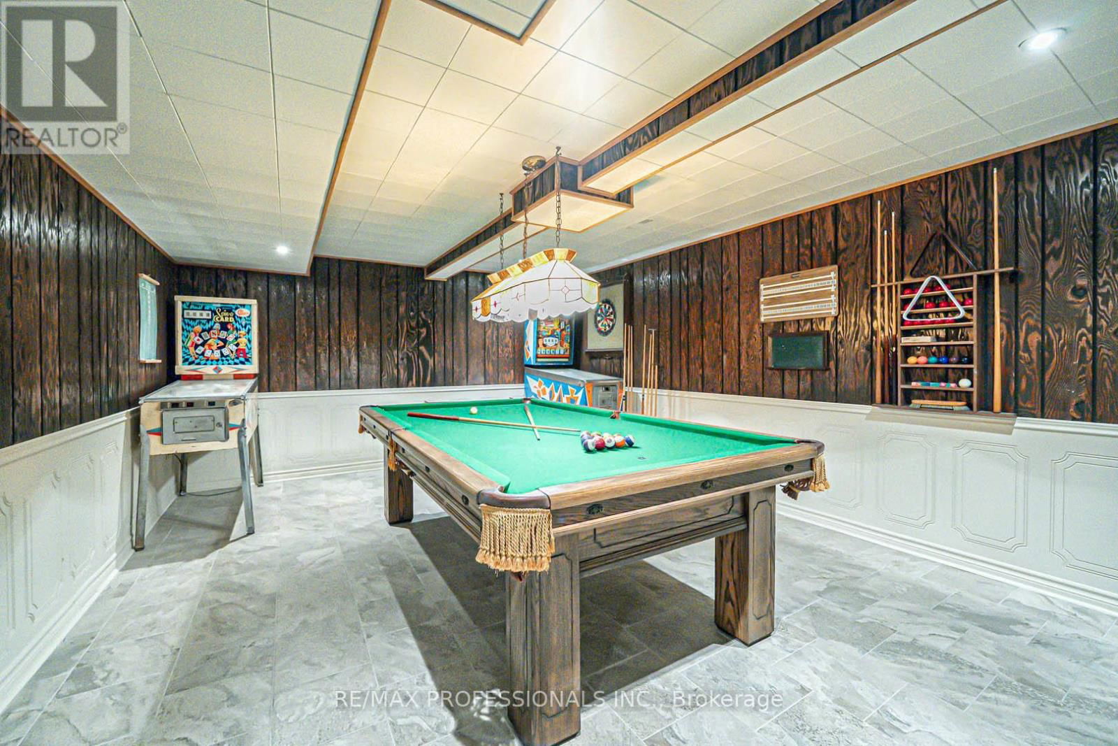 302 LENEL COURT Image 31