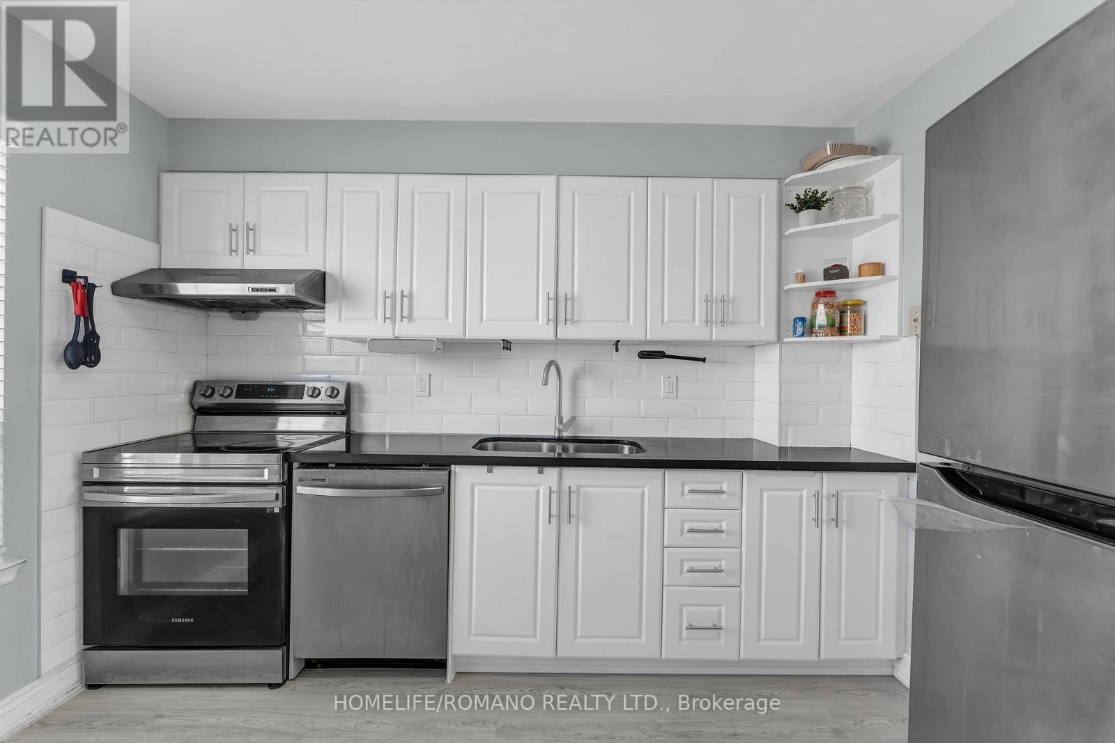 2 - 7440 GOREWAY DRIVE Image 14