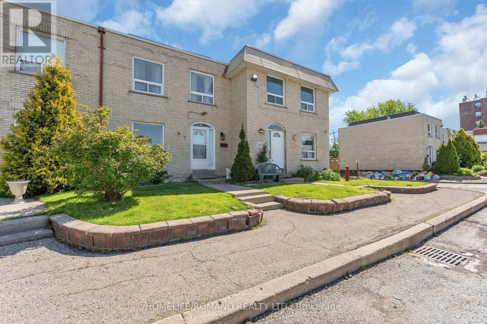 2 - 7440 GOREWAY DRIVE Image 2