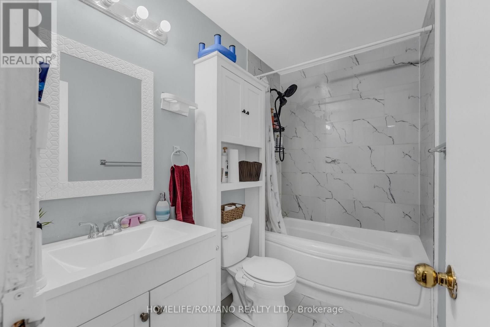2 - 7440 GOREWAY DRIVE Image 23
