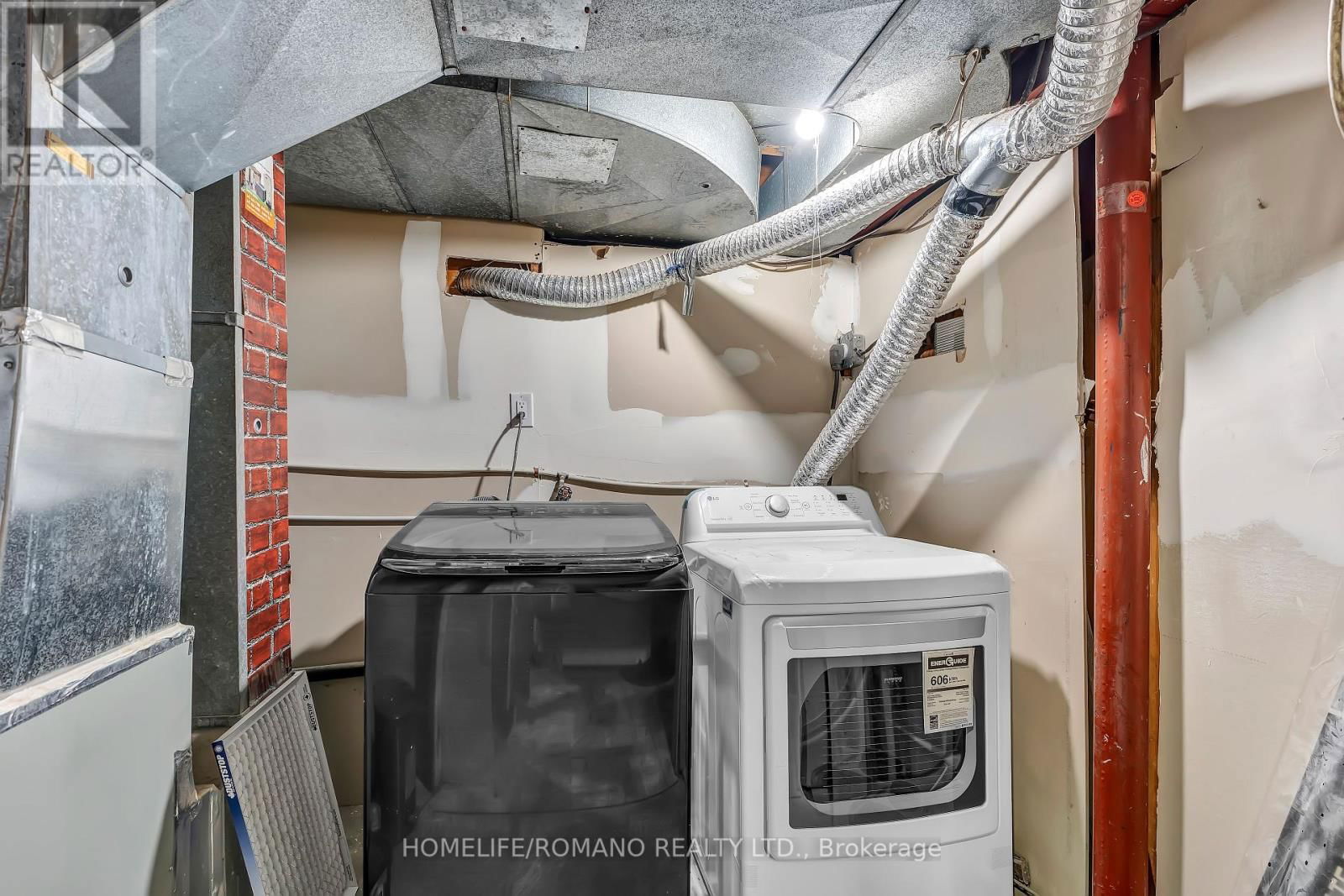 2 - 7440 GOREWAY DRIVE Image 33