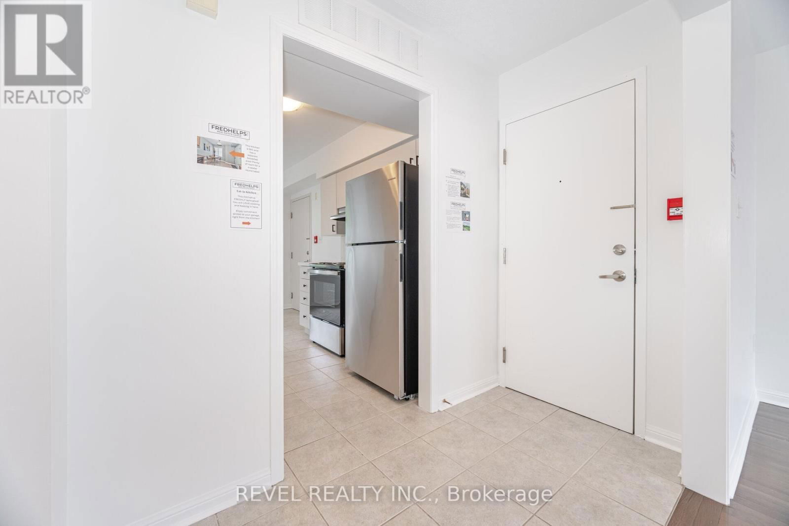 2 - 724 NEIGHBOURHOOD CIRCLE Image 7