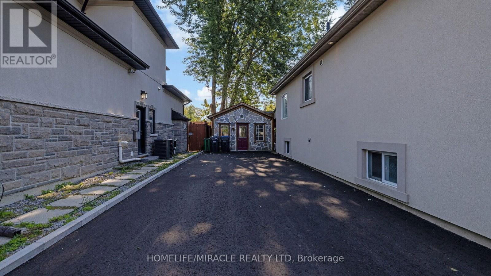 112 TROY STREET Image 2