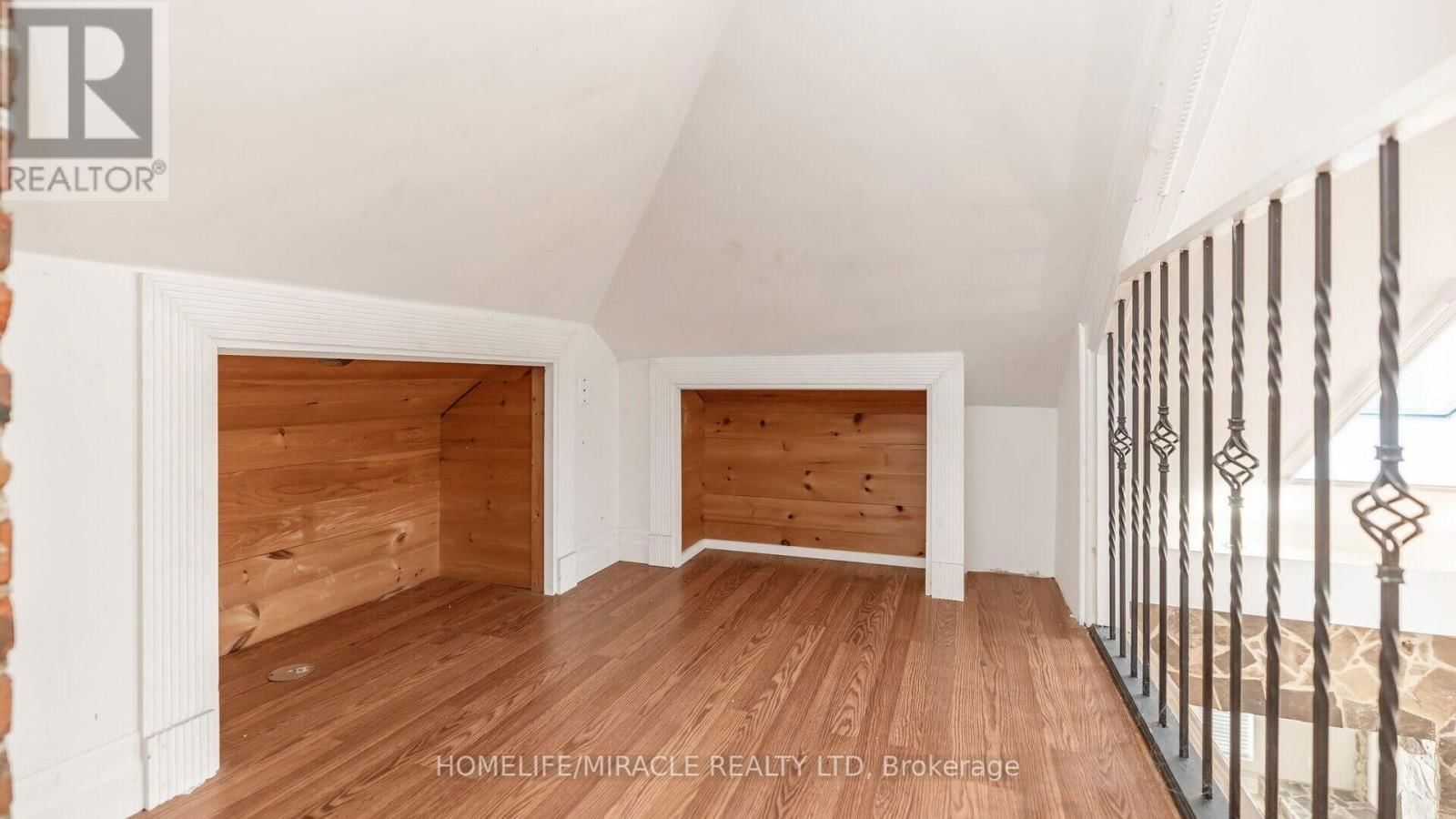 112 TROY STREET Image 24