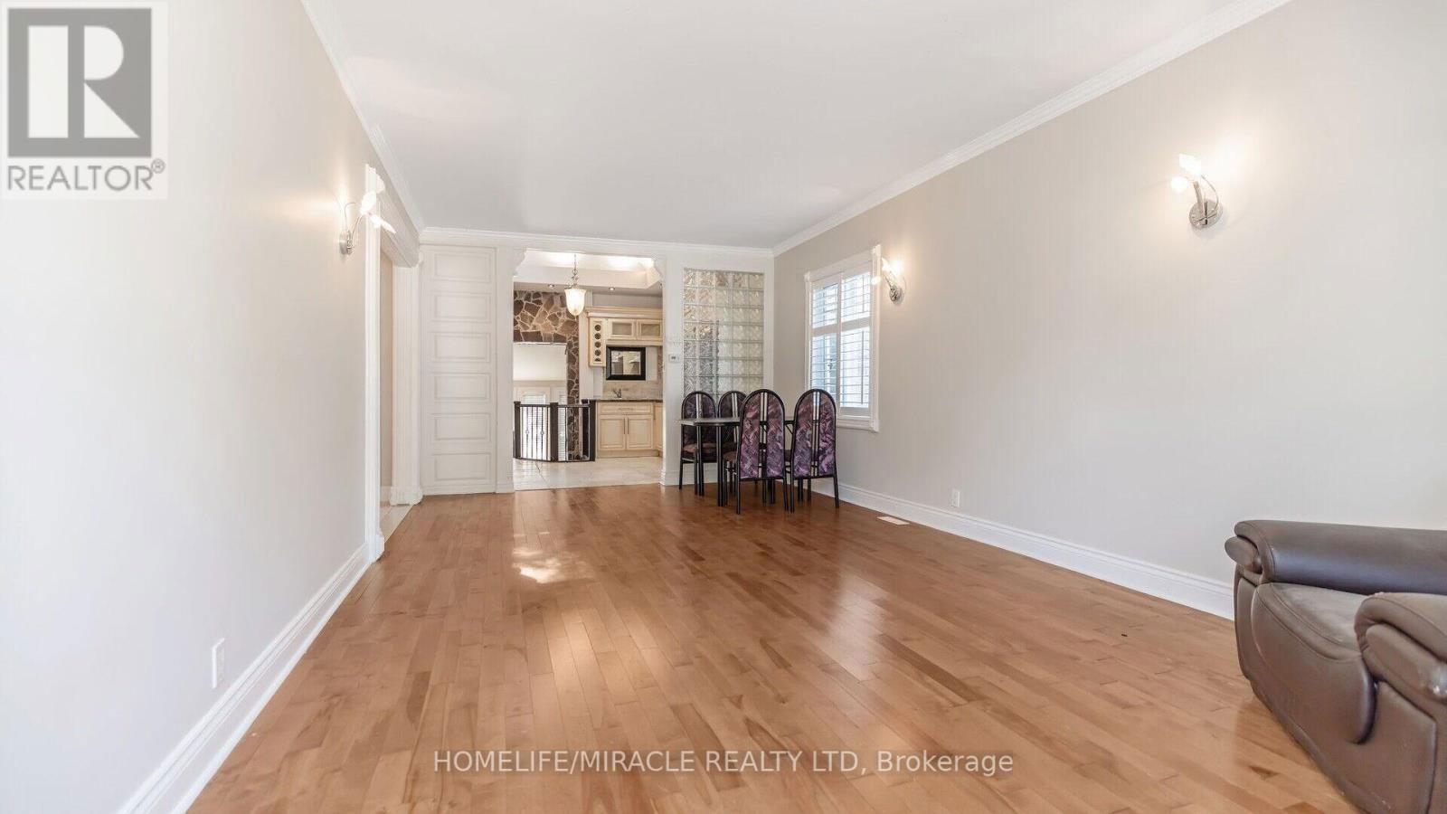 112 TROY STREET Image 5