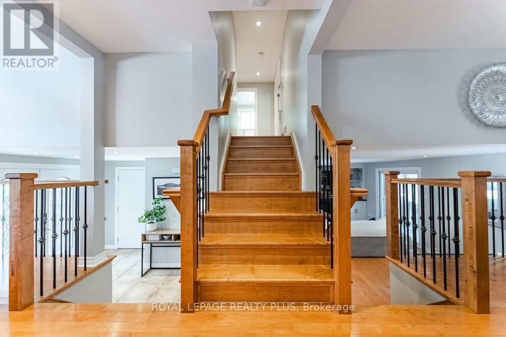 146 CHURCHILL ROAD NORTH Image 29