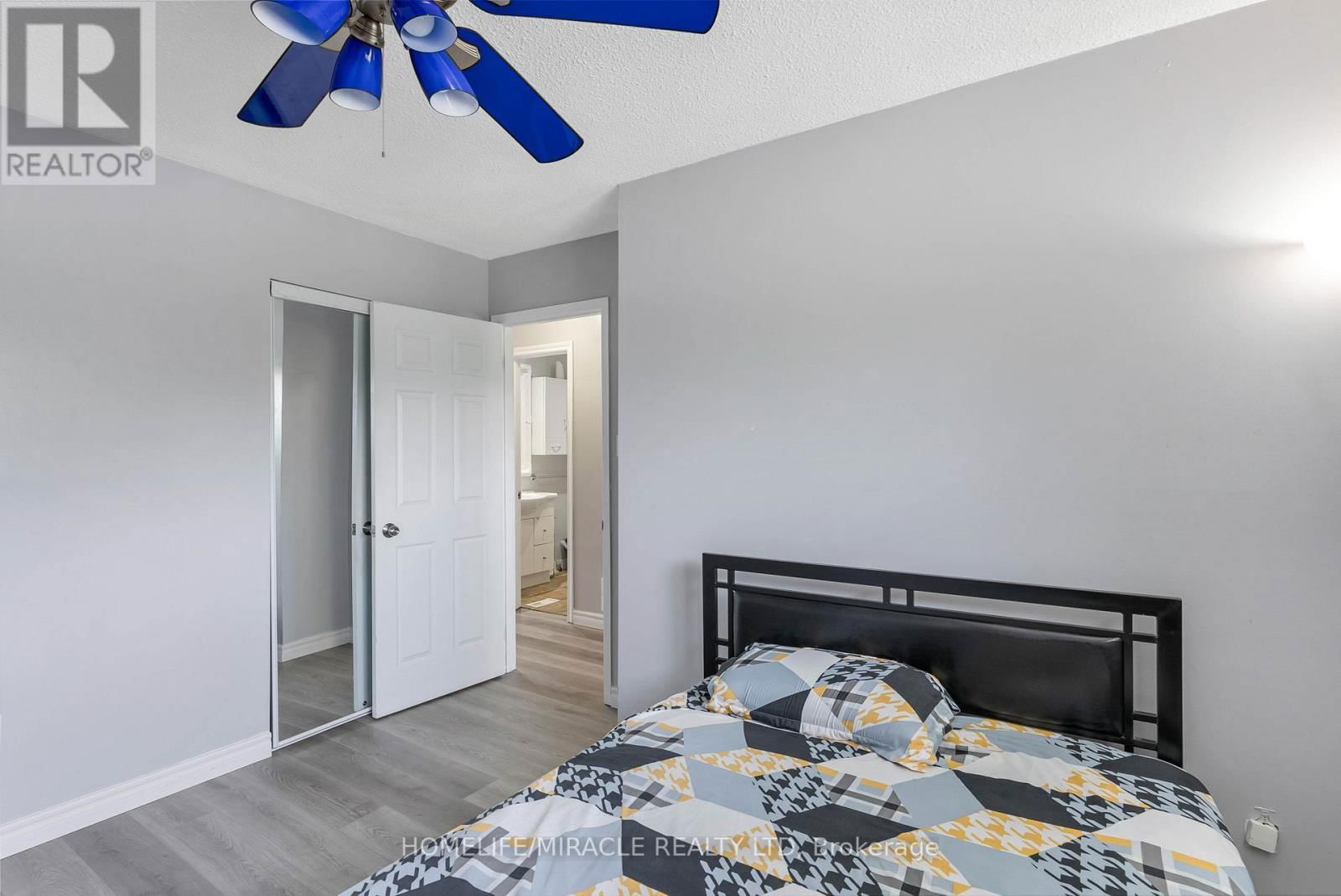 156 ENDERBY CRESCENT Image 27