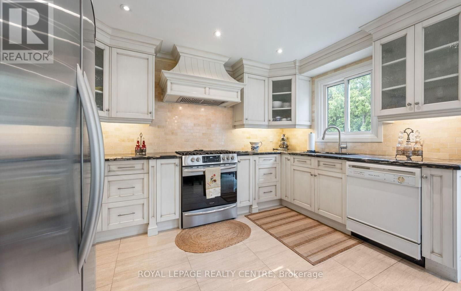 4383 MAYFLOWER DRIVE Image 12
