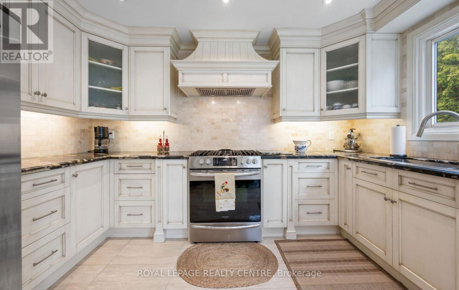4383 MAYFLOWER DRIVE Image 13