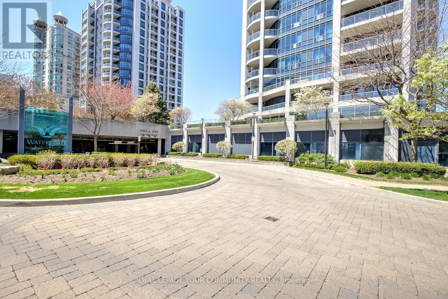 909 - 2083 LAKE SHORE BOULEVARD WEST Image 4