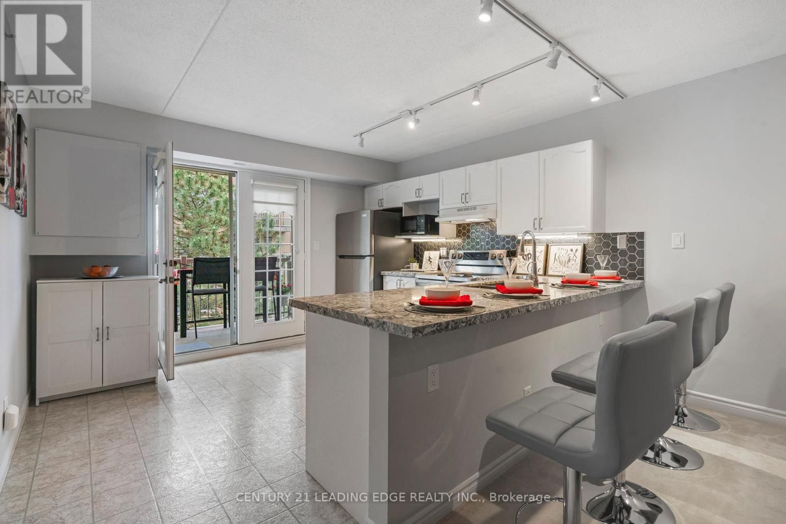 307 - 1810 WALKERS LINE Image 8