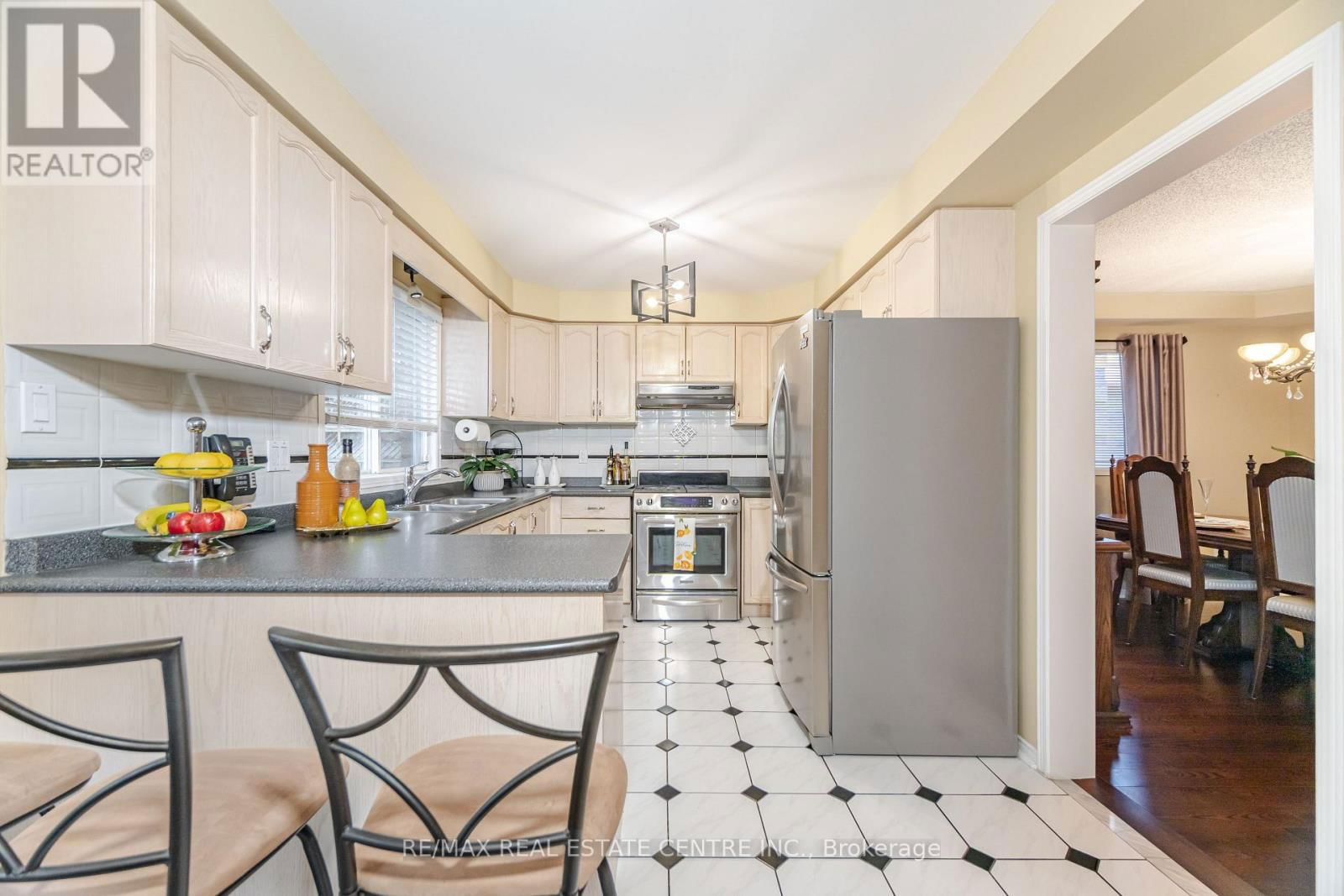 126 EAGLERIDGE DRIVE Image 12