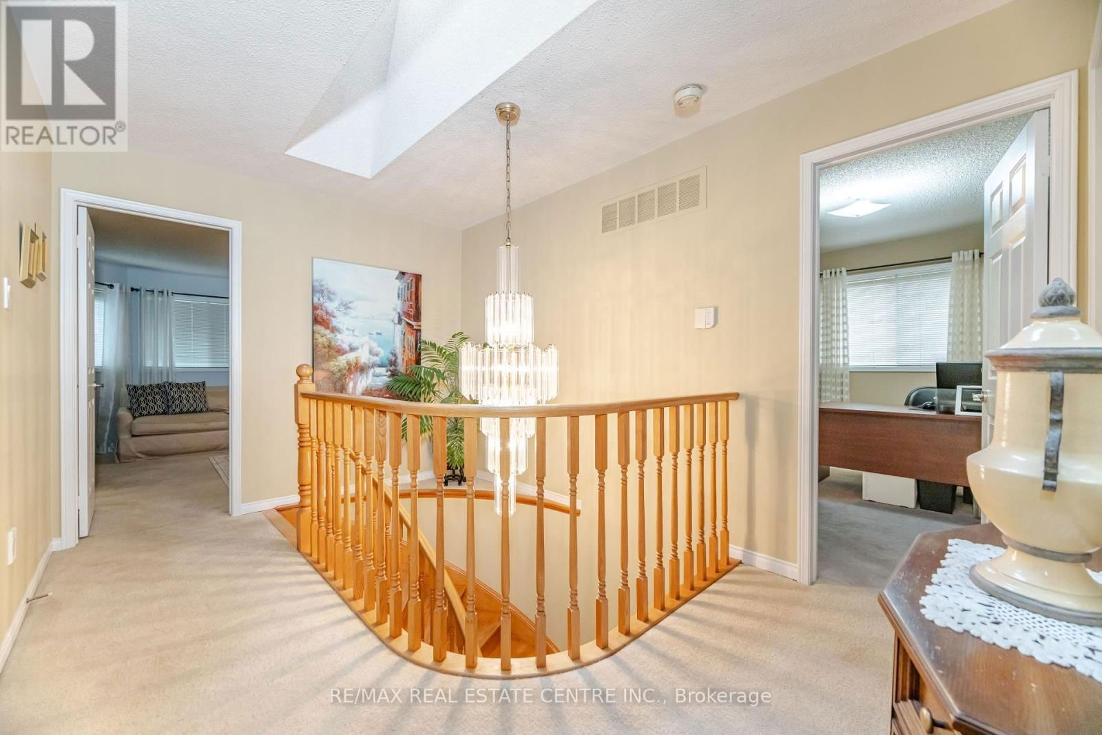 126 EAGLERIDGE DRIVE Image 28