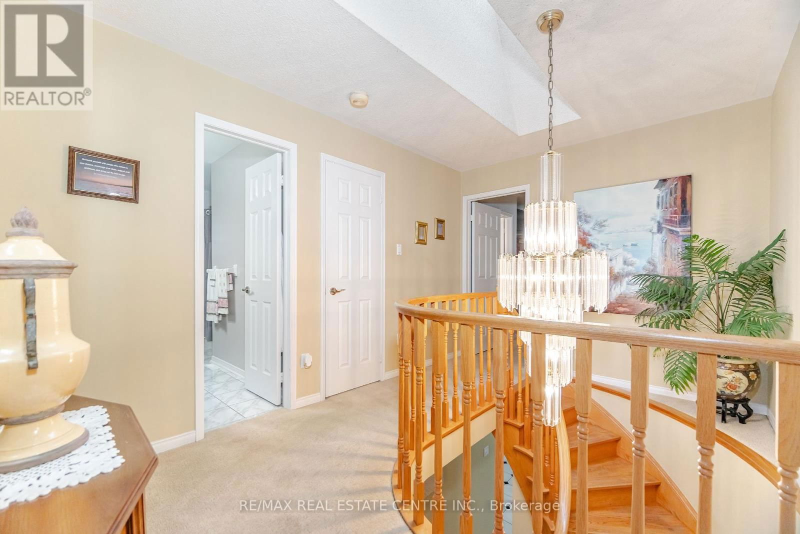 126 EAGLERIDGE DRIVE Image 29
