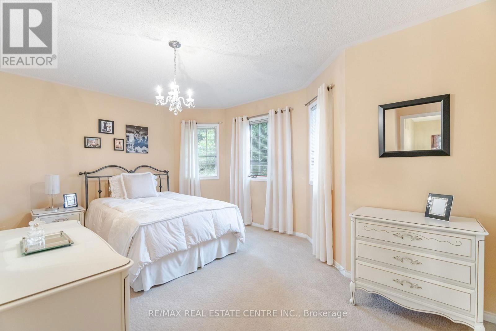 126 EAGLERIDGE DRIVE Image 36