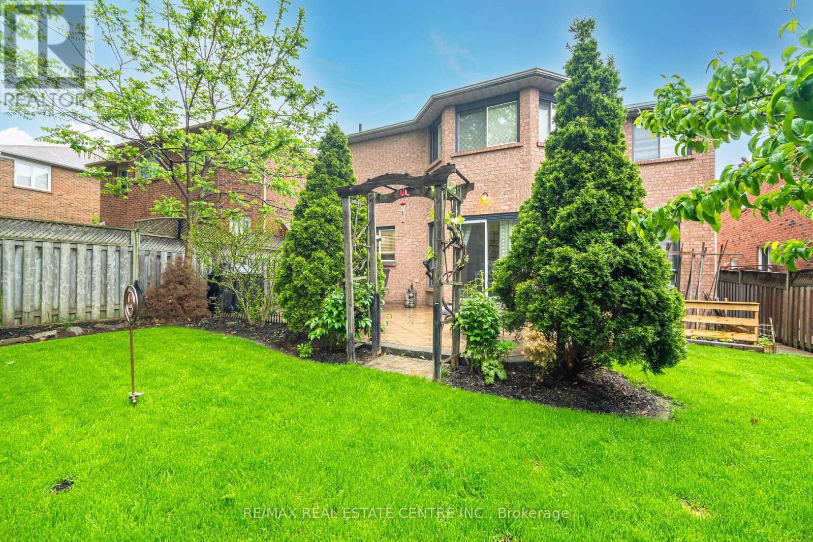 126 EAGLERIDGE DRIVE Image 48