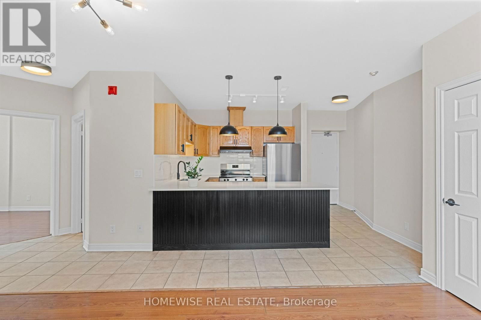 1 - 3635 DUNDAS STREET WEST Image 12