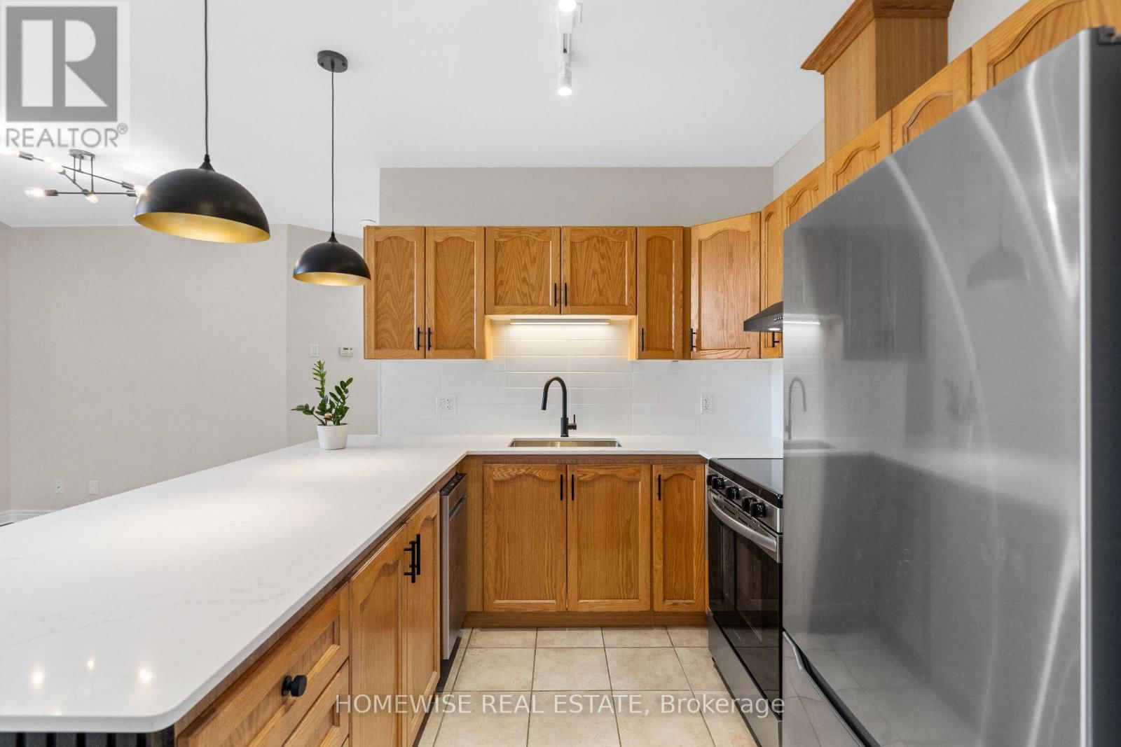 1 - 3635 DUNDAS STREET WEST Image 6