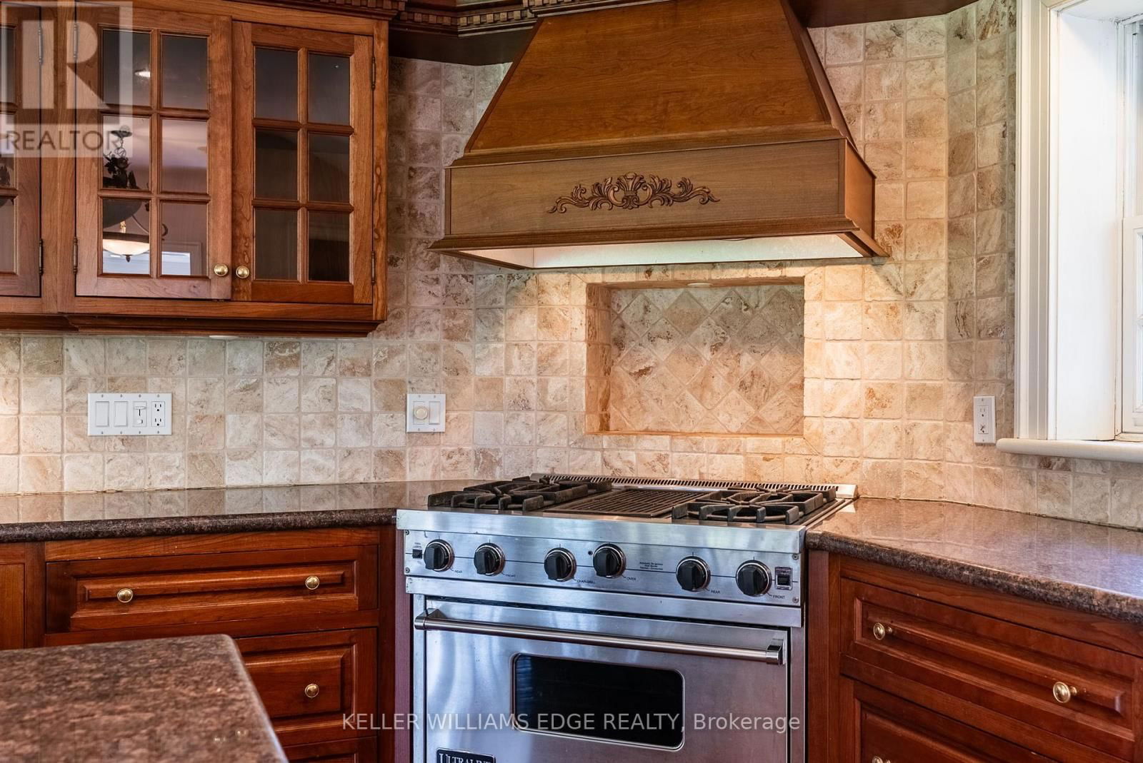 3350 GUELPH LINE Image 17