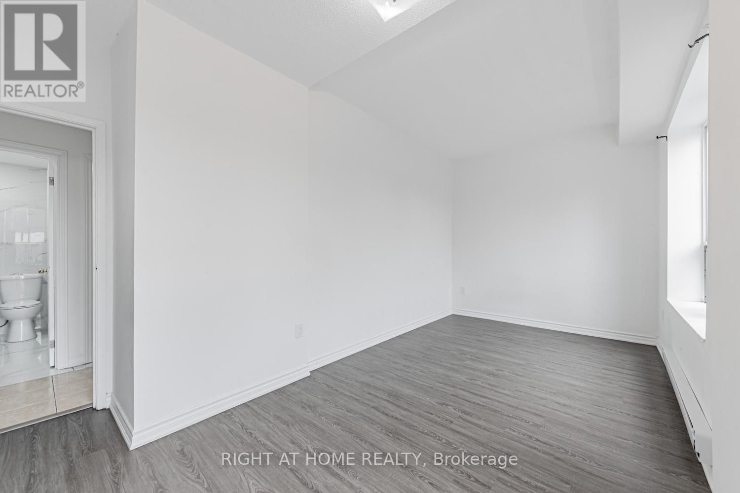 202 - 223 JAMESON AVENUE Image 12