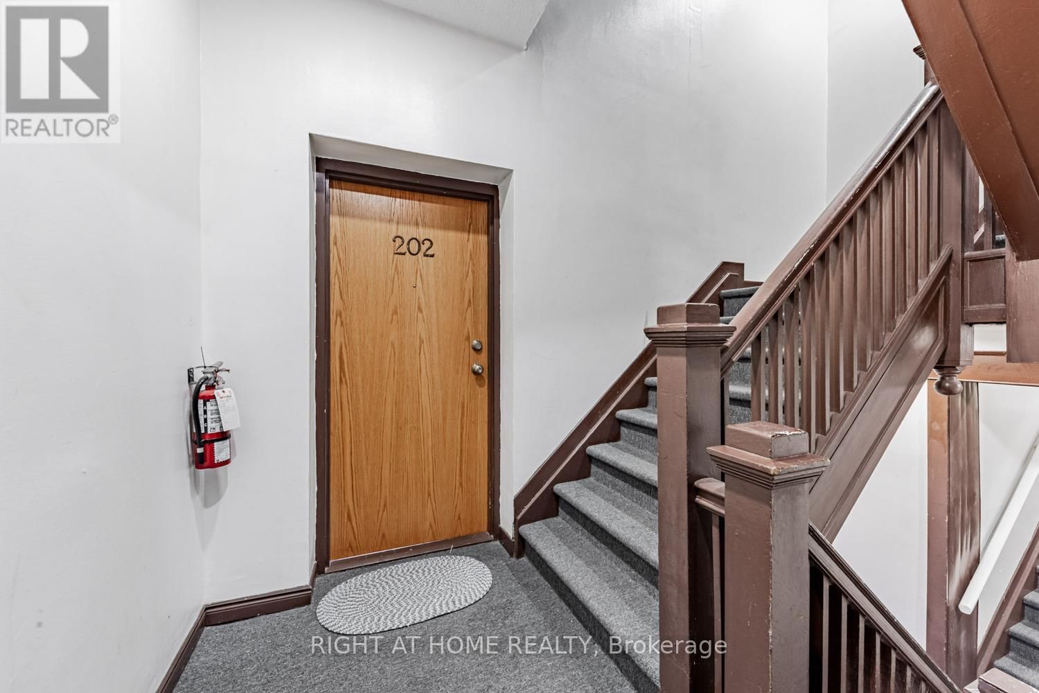 202 - 223 JAMESON AVENUE Image 22