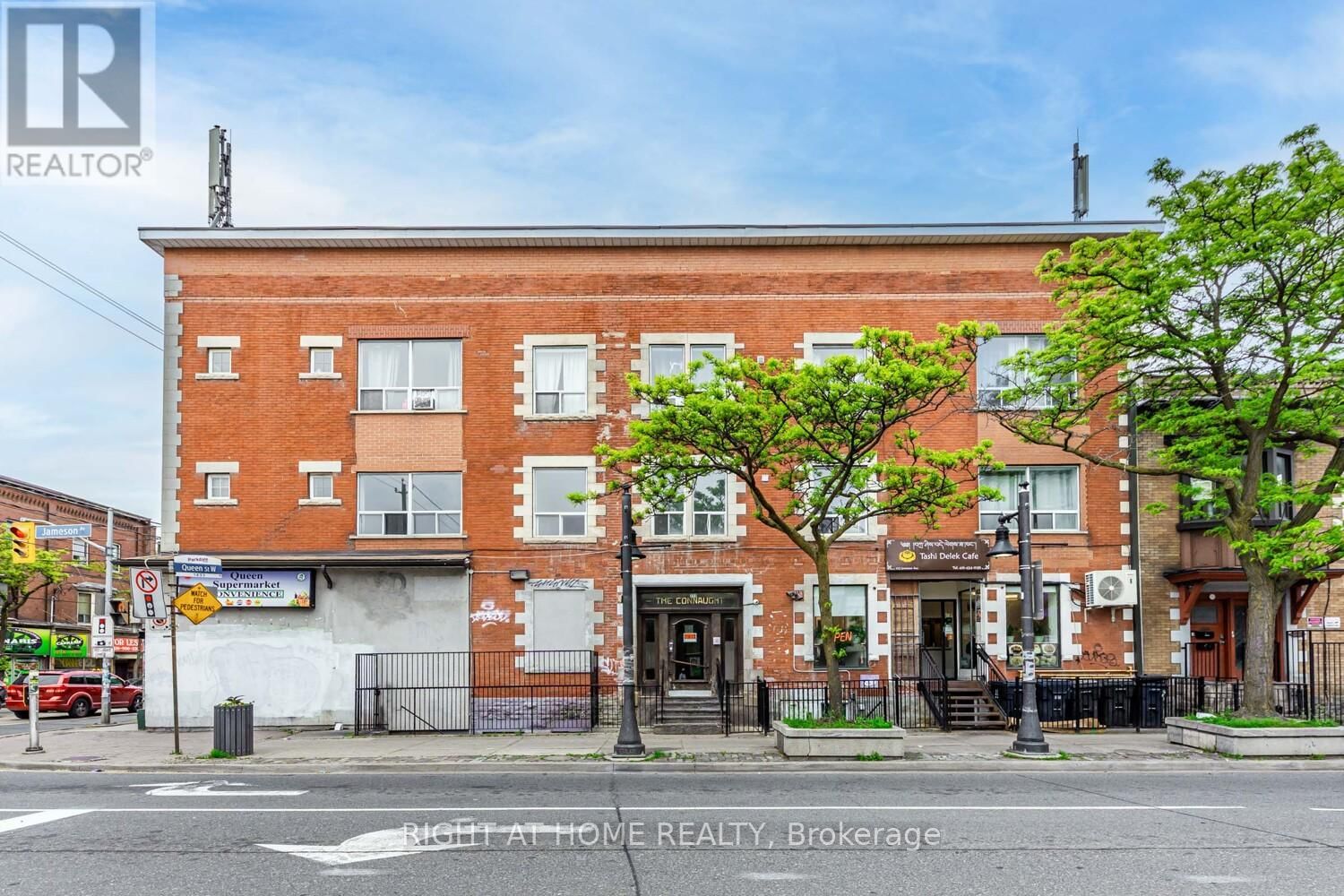 202 - 223 JAMESON AVENUE Image 25