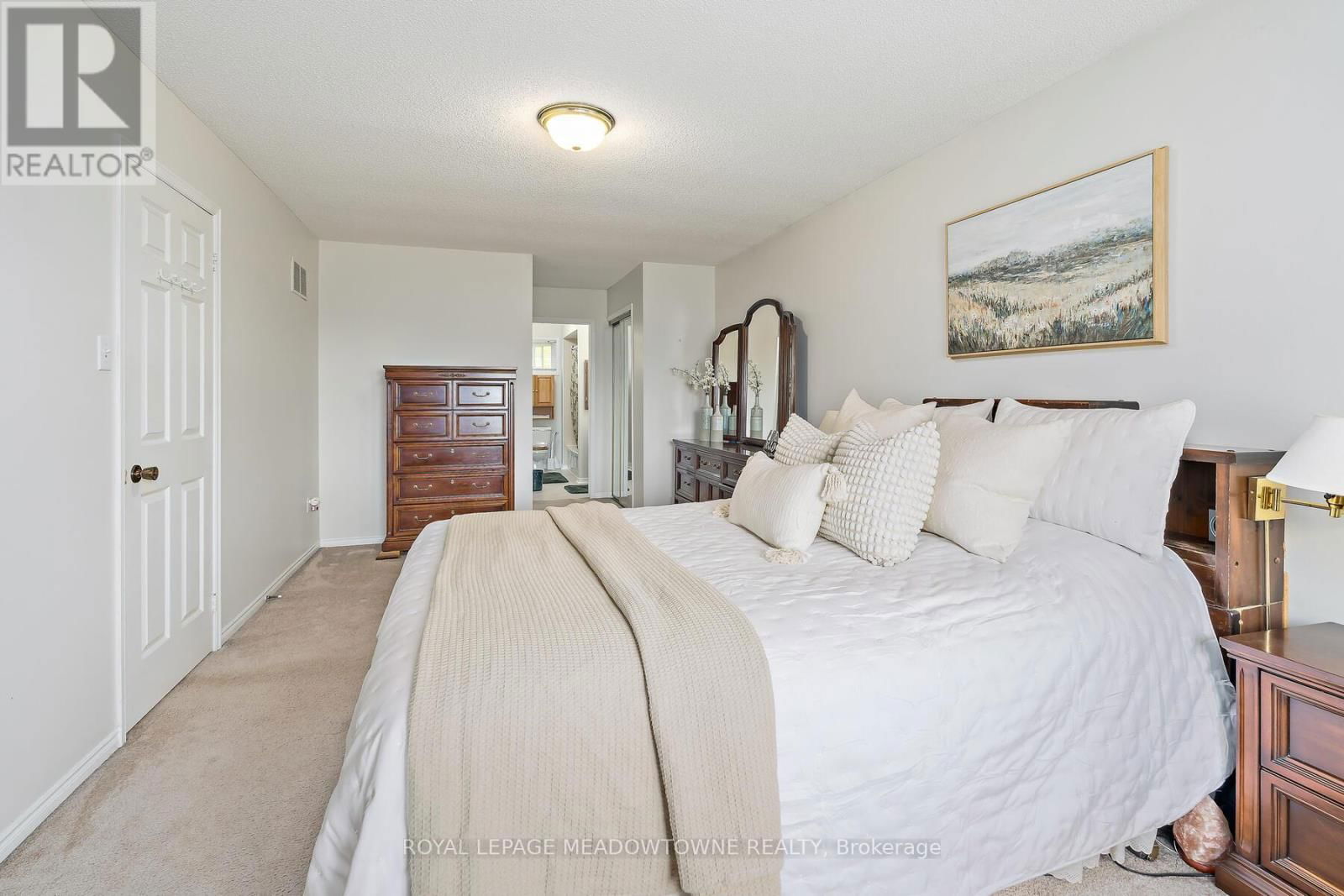 262 MURRAY STREET Image 24