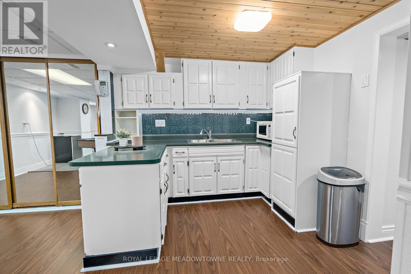 262 MURRAY STREET Image 36