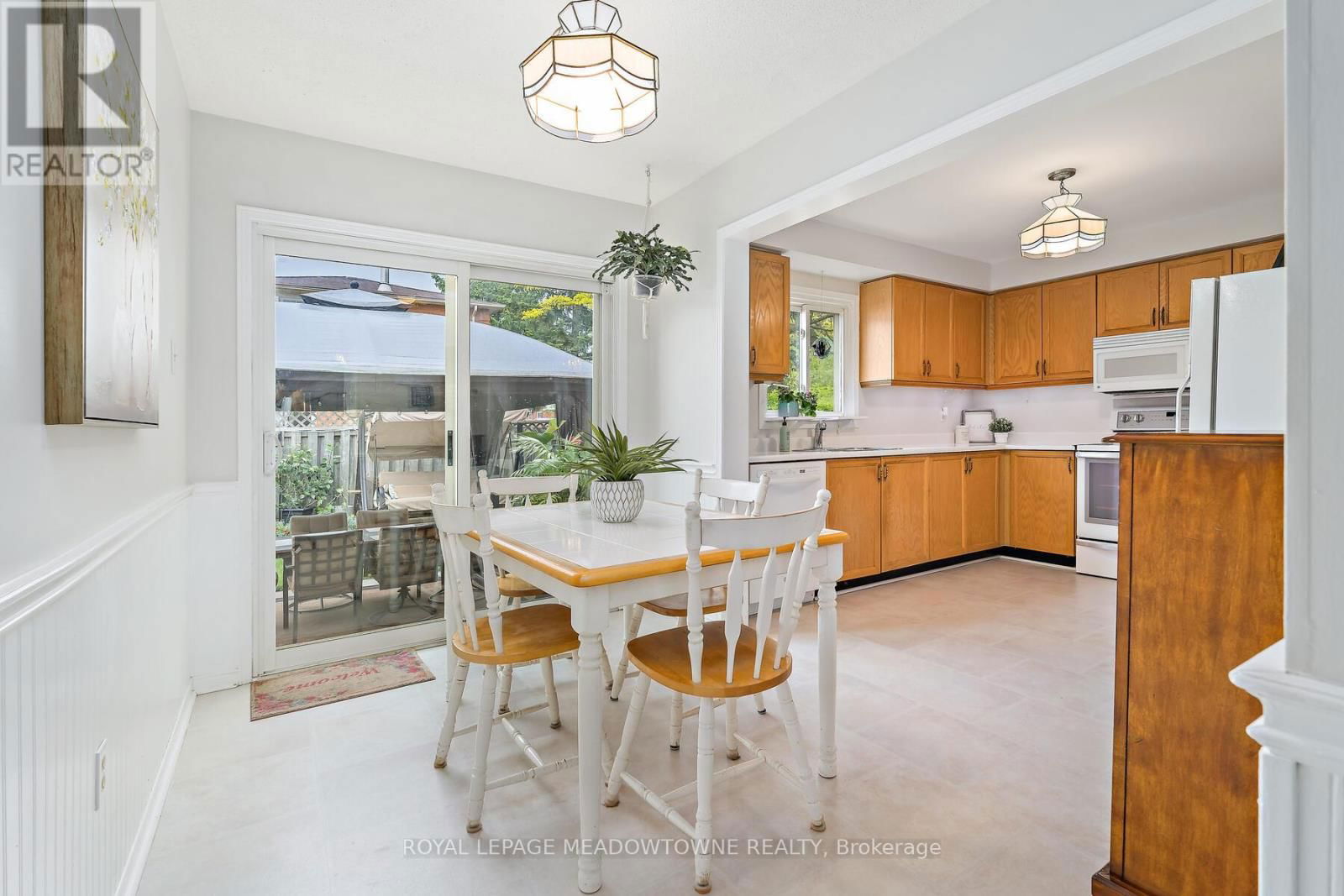 262 MURRAY STREET Image 8