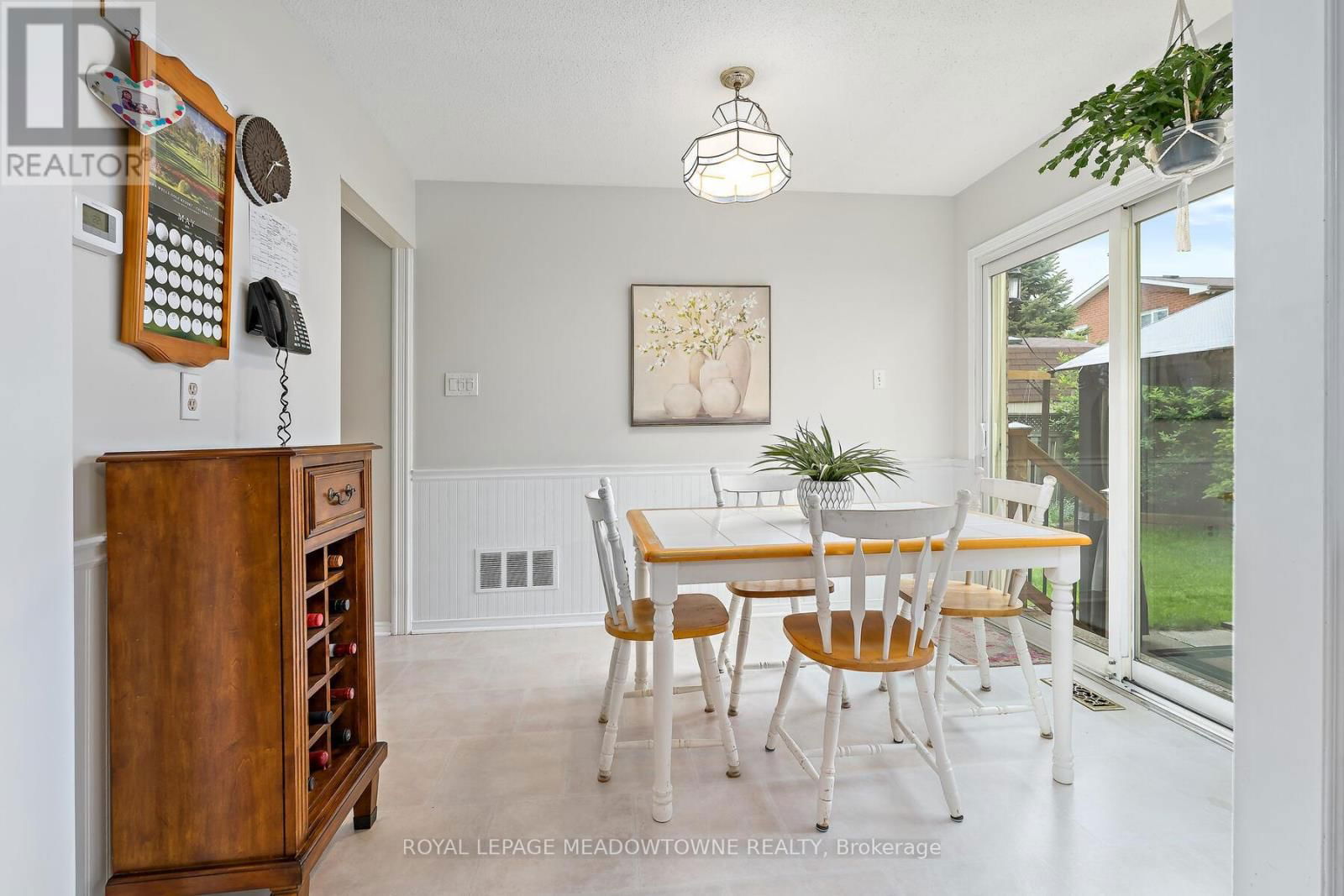 262 MURRAY STREET Image 9