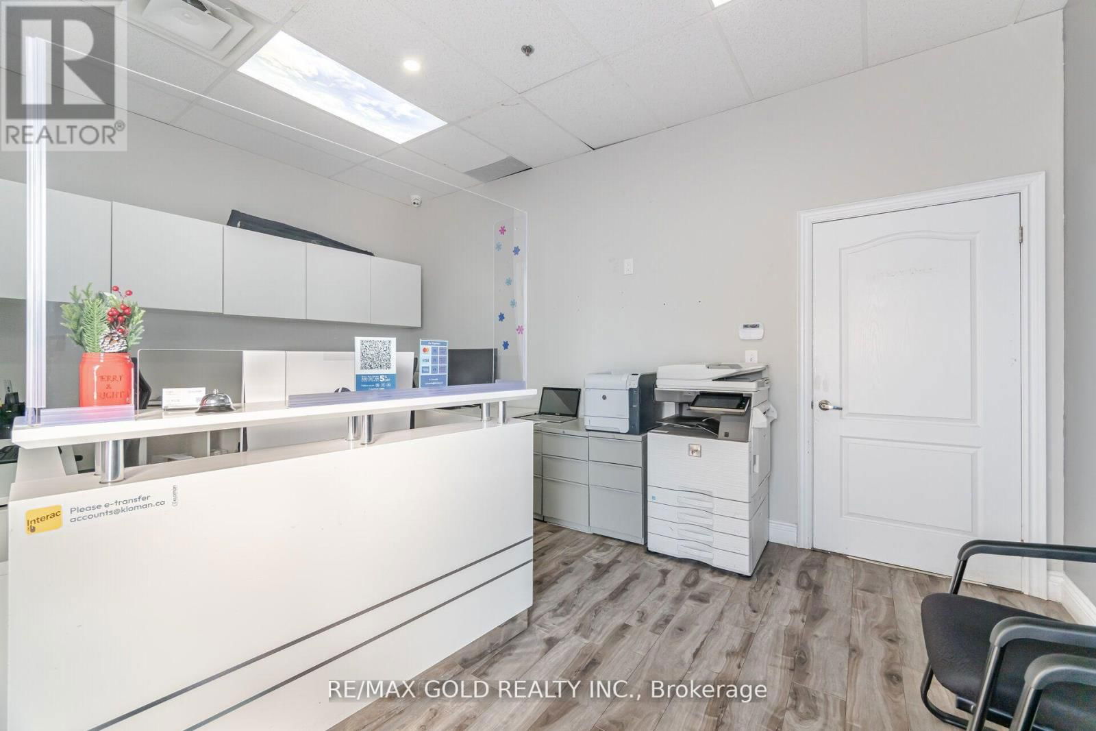 #26 - 2074 STEELES AVENUE Image 23