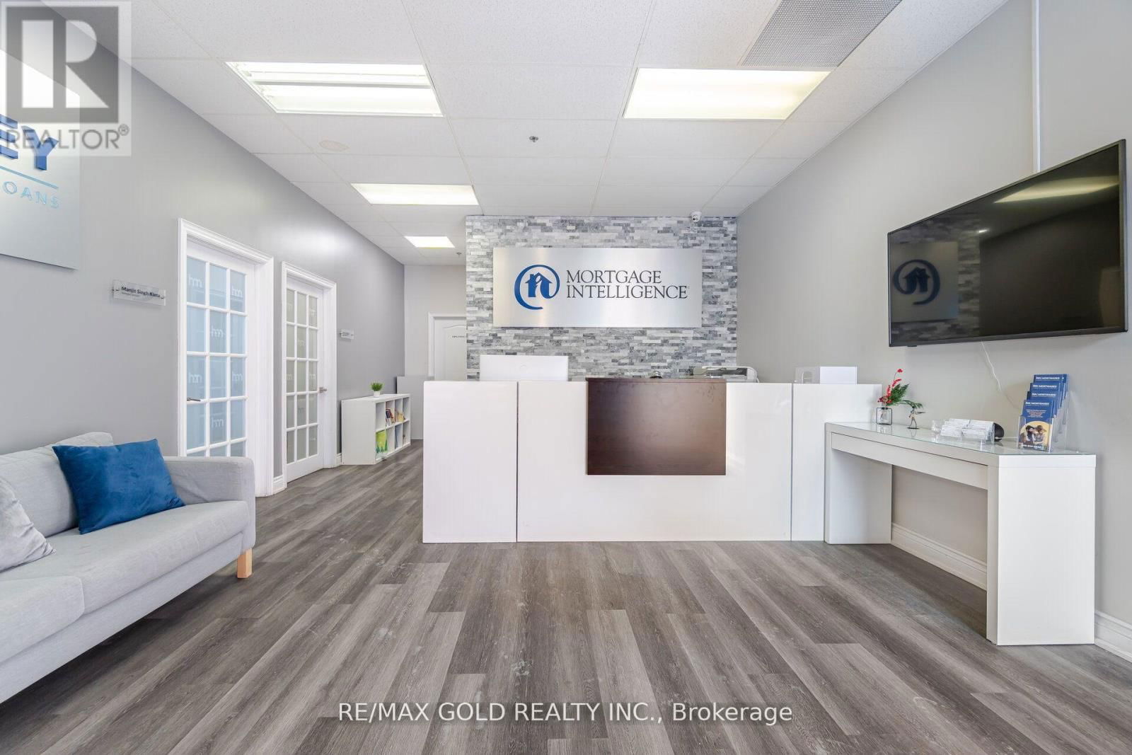 #26 - 2074 STEELES AVENUE Image 7