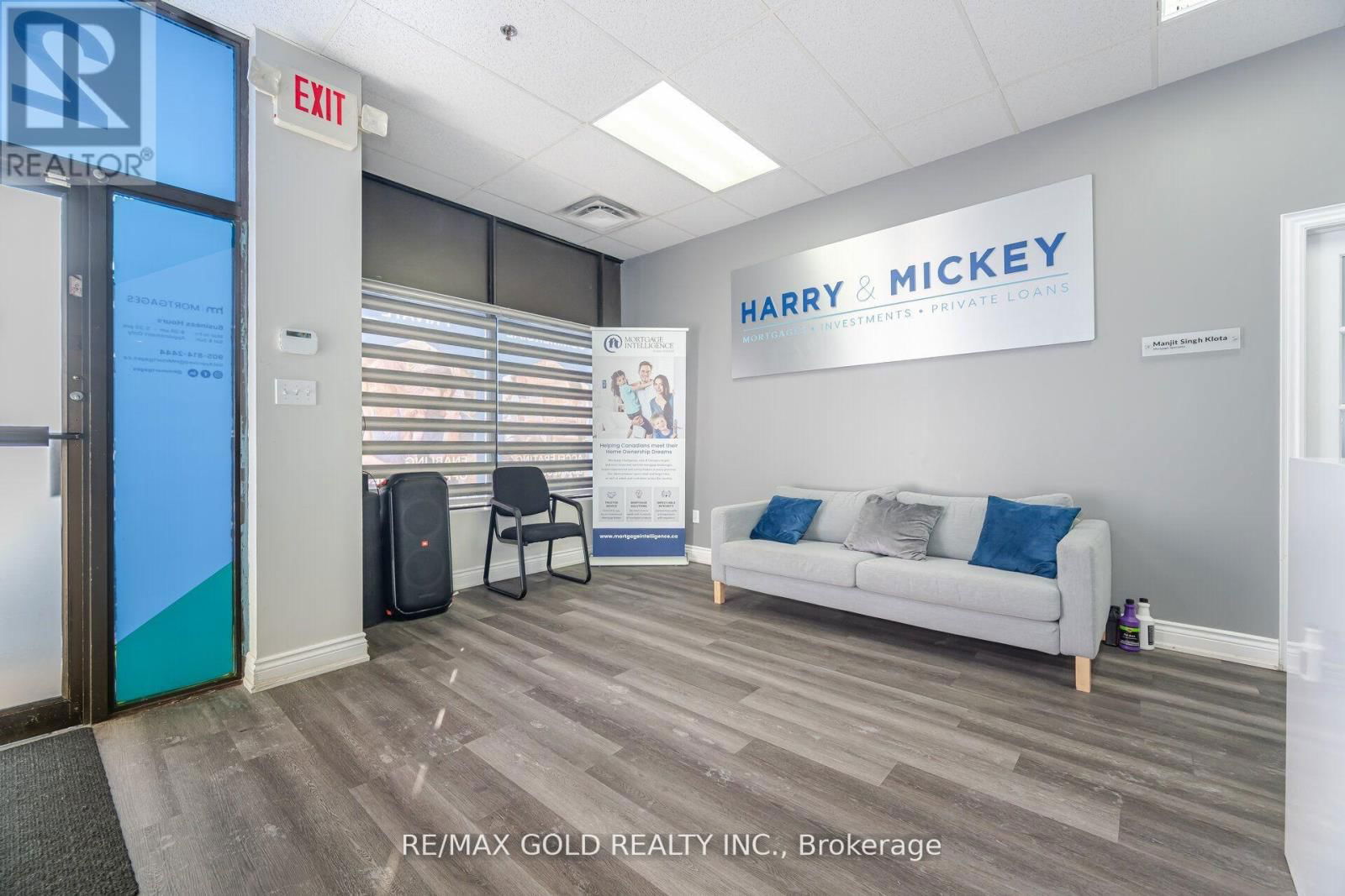 #26 - 2074 STEELES AVENUE Image 8