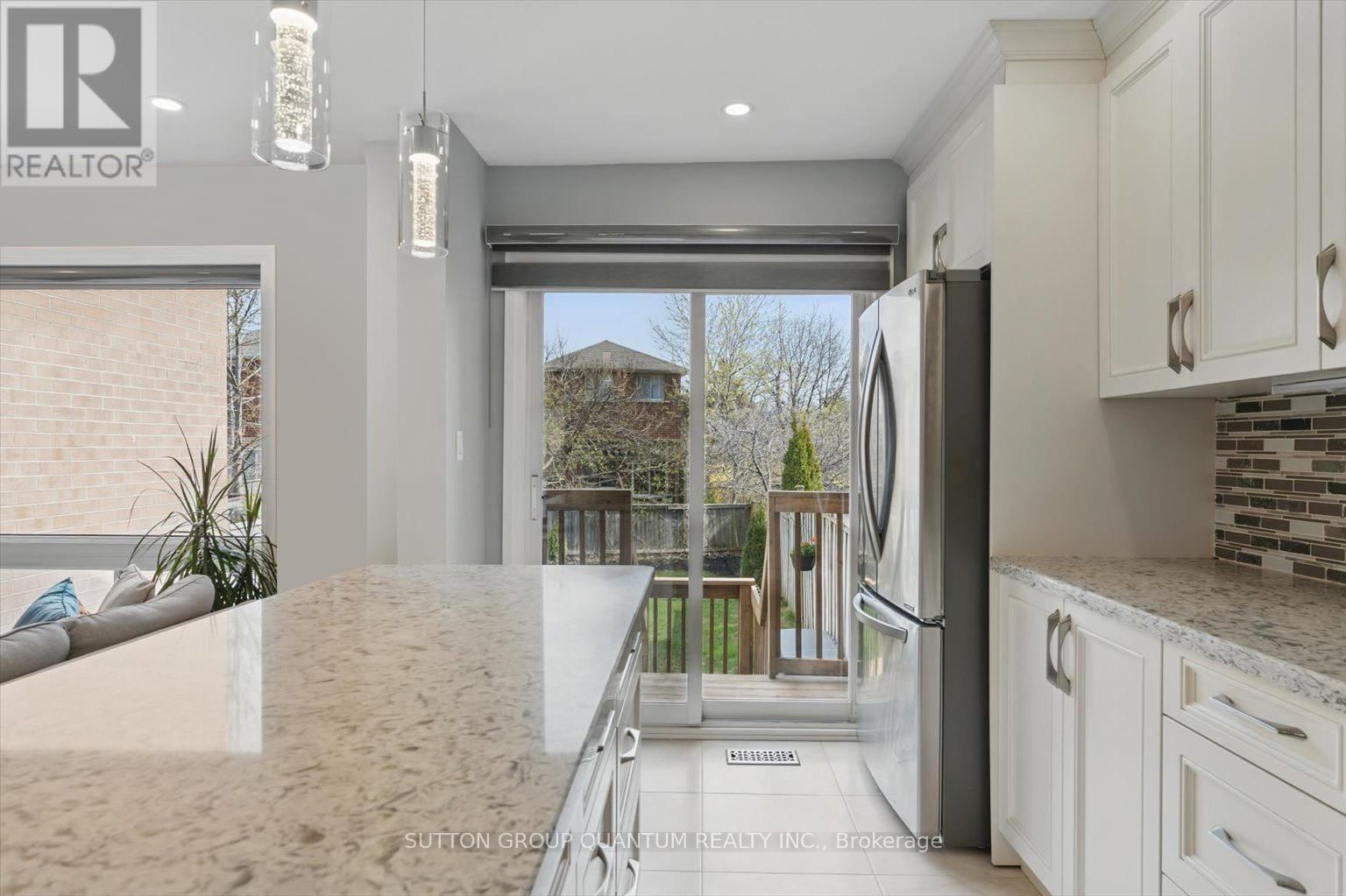 391 KITTRIDGE ROAD Image 12
