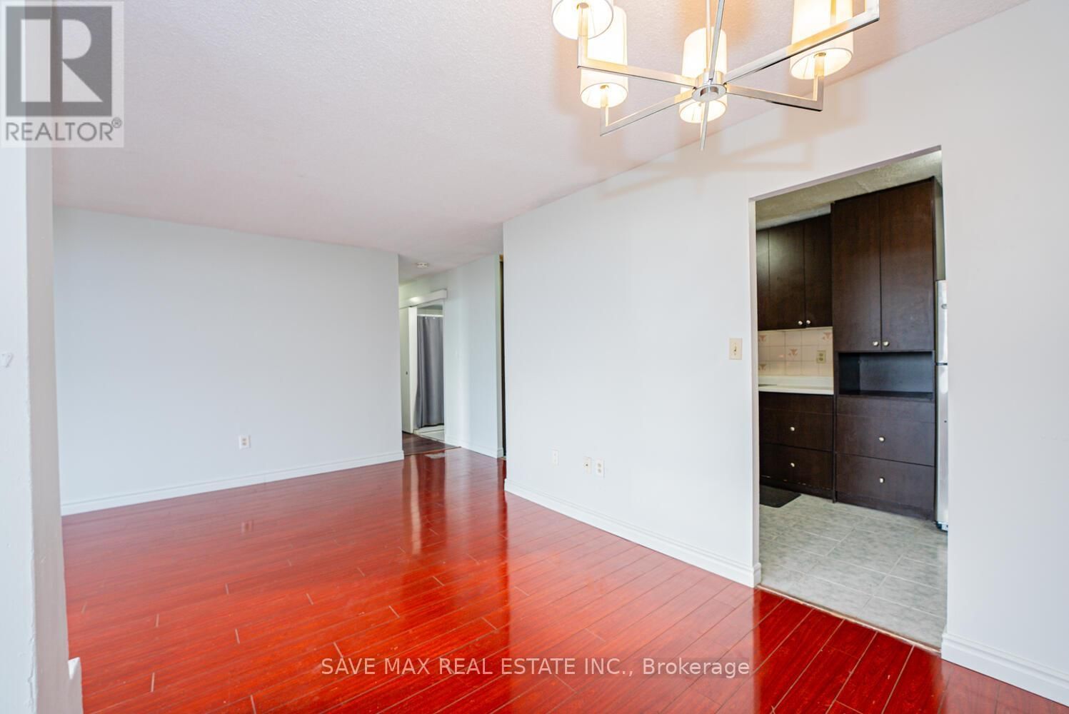 610 - 335 DRIFTWOOD AVENUE Image 16