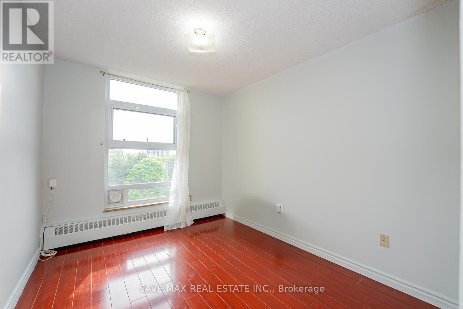 610 - 335 DRIFTWOOD AVENUE Image 20